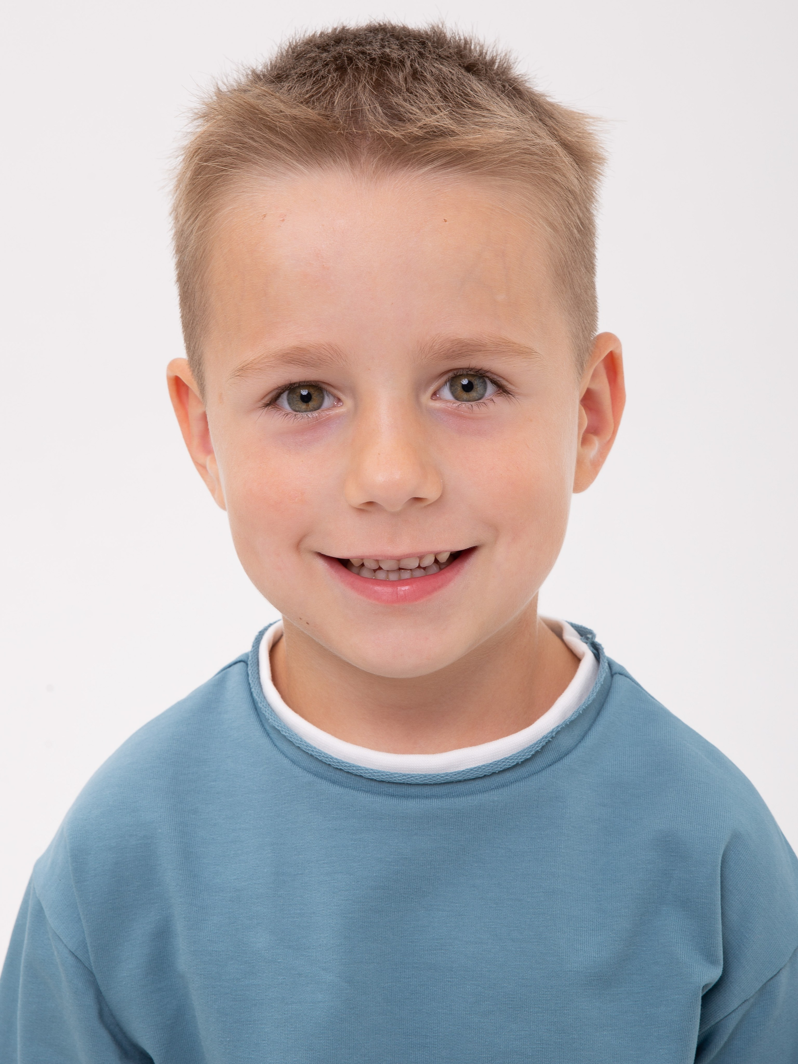 Детская съемка на циклораме и в интерьере