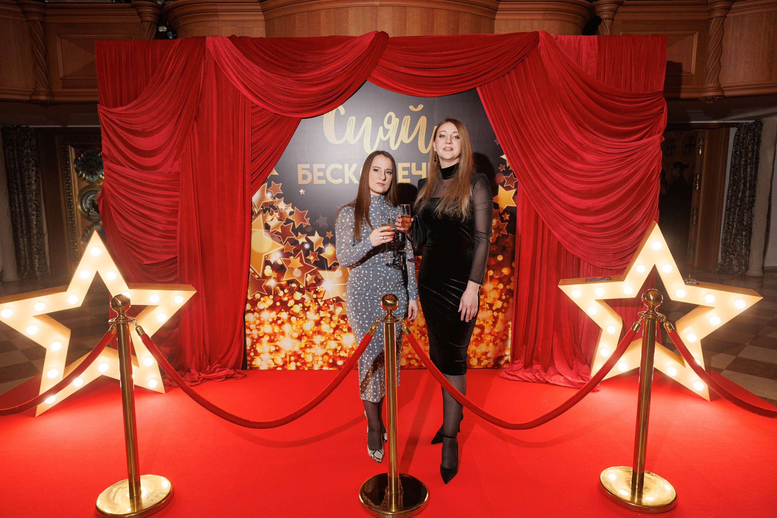 Teatro Veneziano — Своя компания. Контент для бизнеса в Екатеринбурге Полдень Медиа