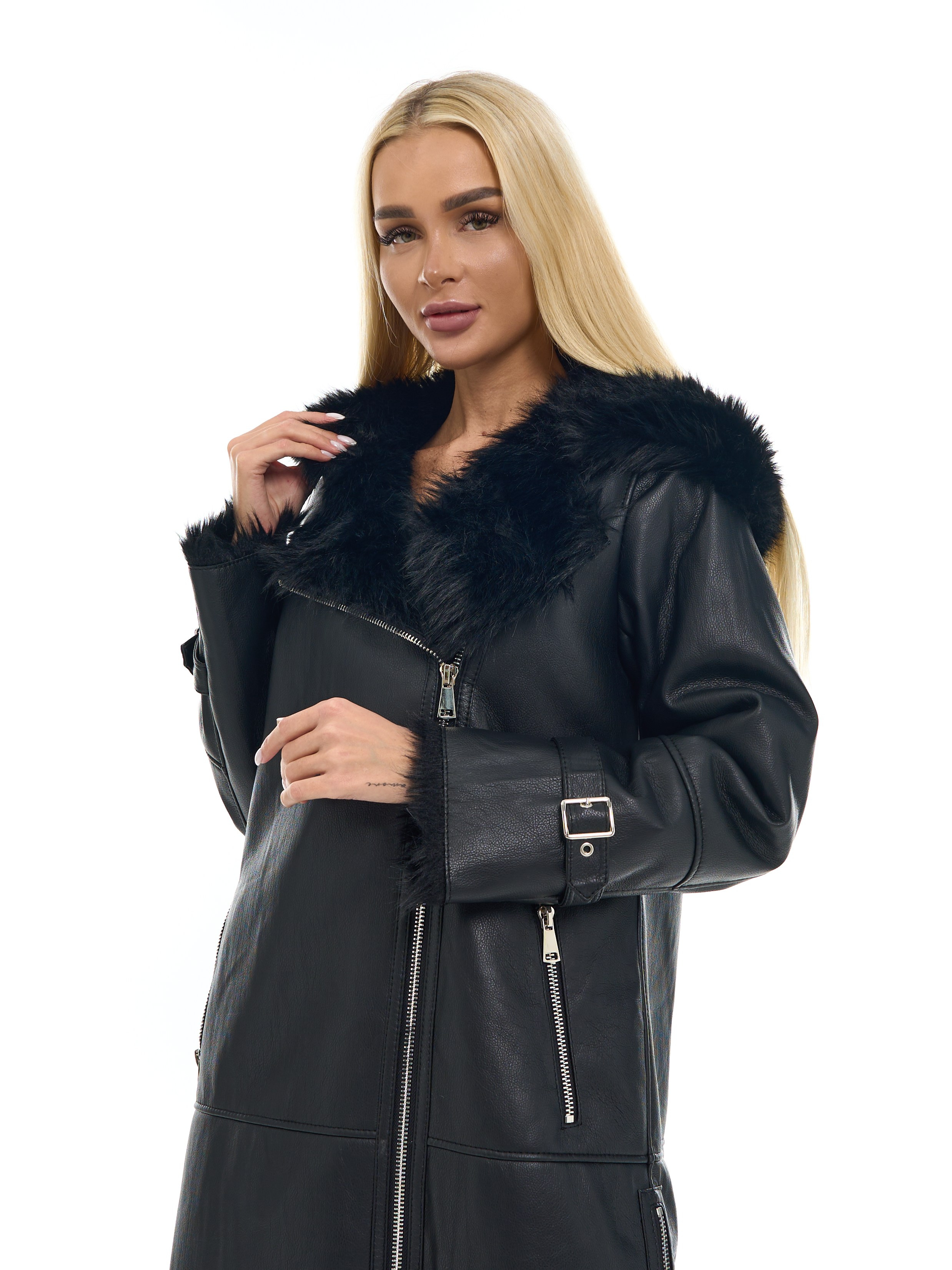 Фотомодель для маркетплейсов Анастасия. Фотосъёмка для марктеплейсов Studio 11.11