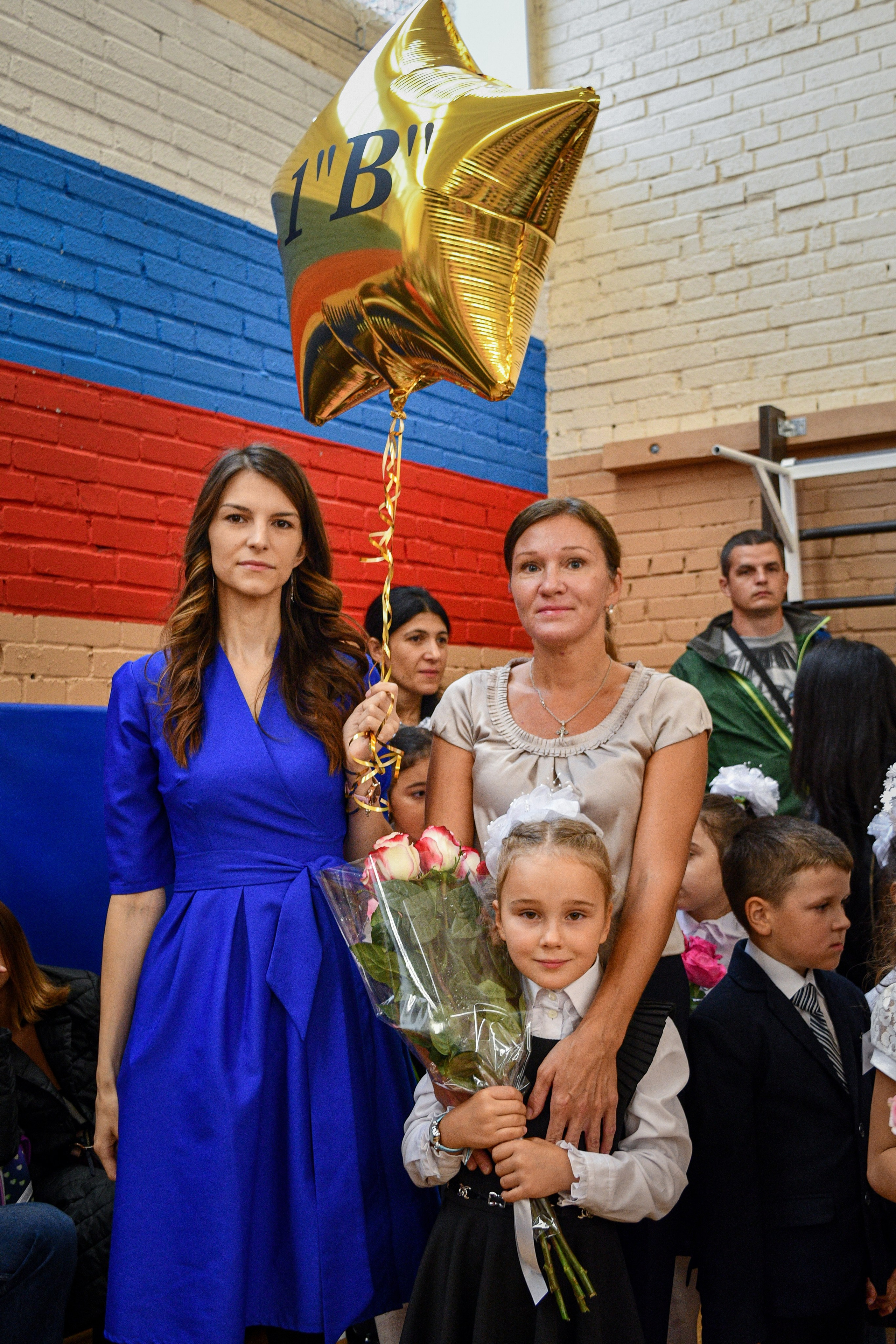 Линейка в 1 классе. Фотограф в Санкт-Петербурге Ксения Яковчук