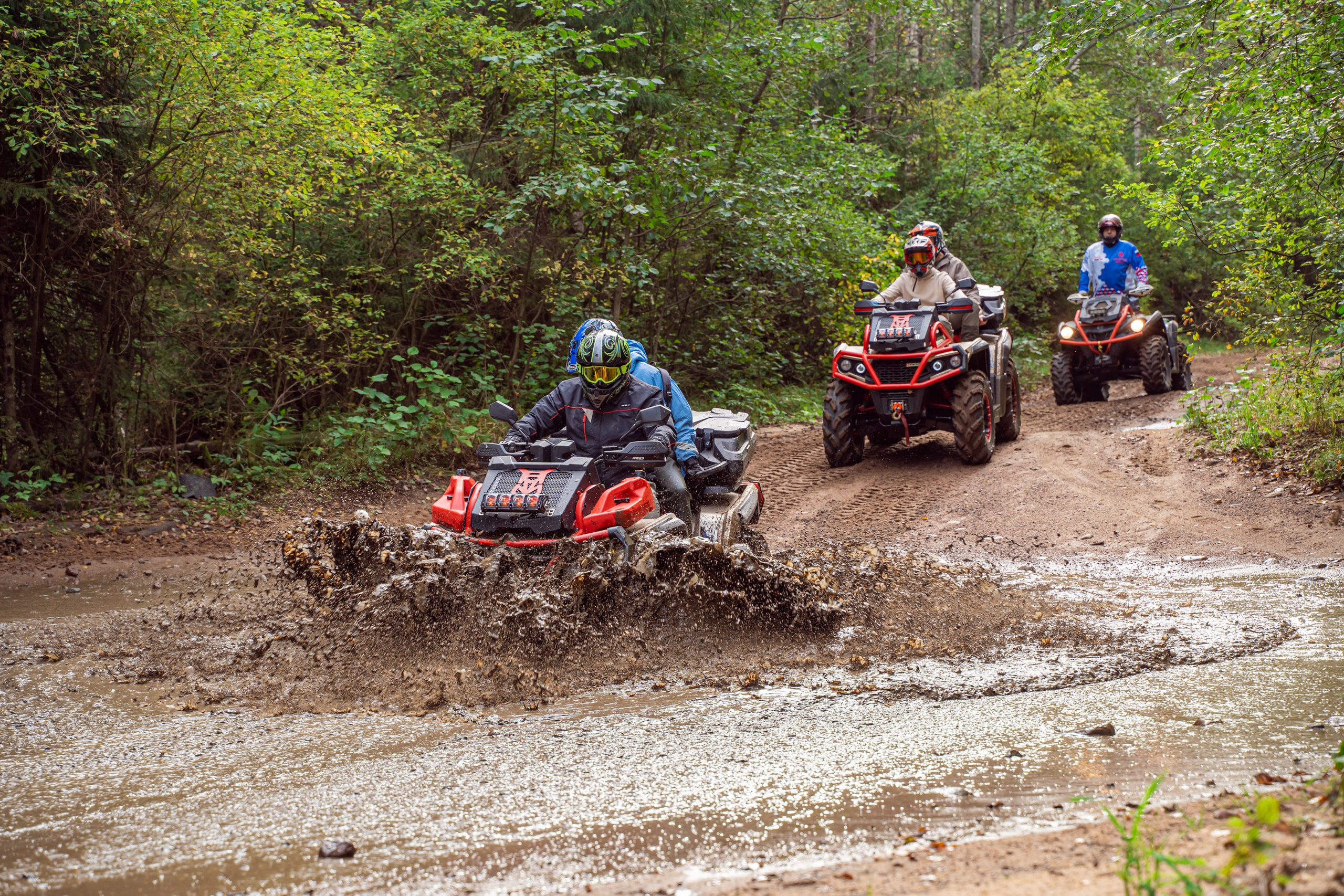 Квадровыезд —спортивный репортаж в Ленинградской области. Свадебный, семейный, портретный, репортажный фотограф в Санкт-Петербурге
