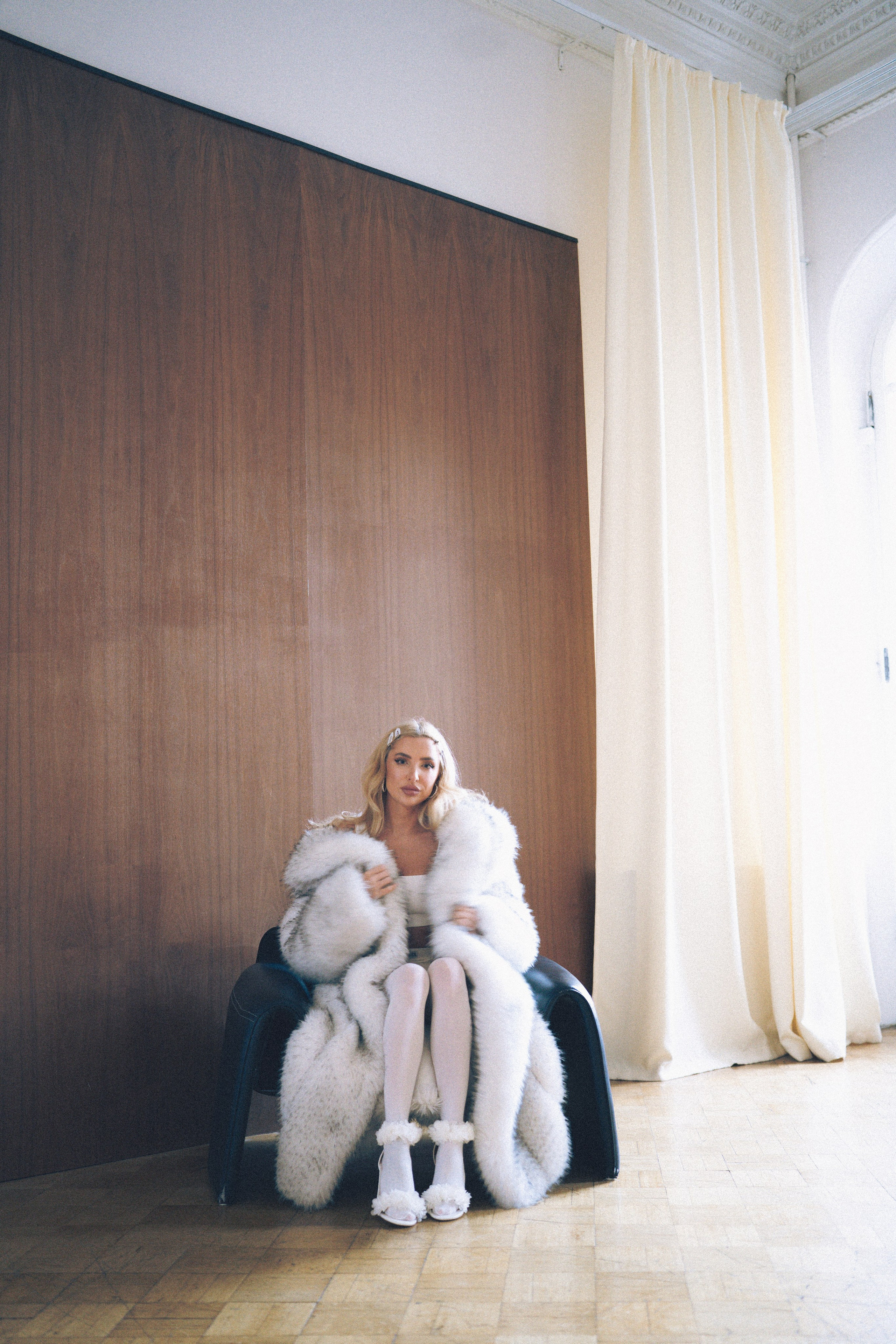 МИНИМАЛИЗМ В СТУДИИ НА ЧЕРНЫШЕВСКОЙ В СТУДИИ С БАЛКОНОМ. Профессиональный фотограф, Санкт-Петербург — Виктория Богомолова