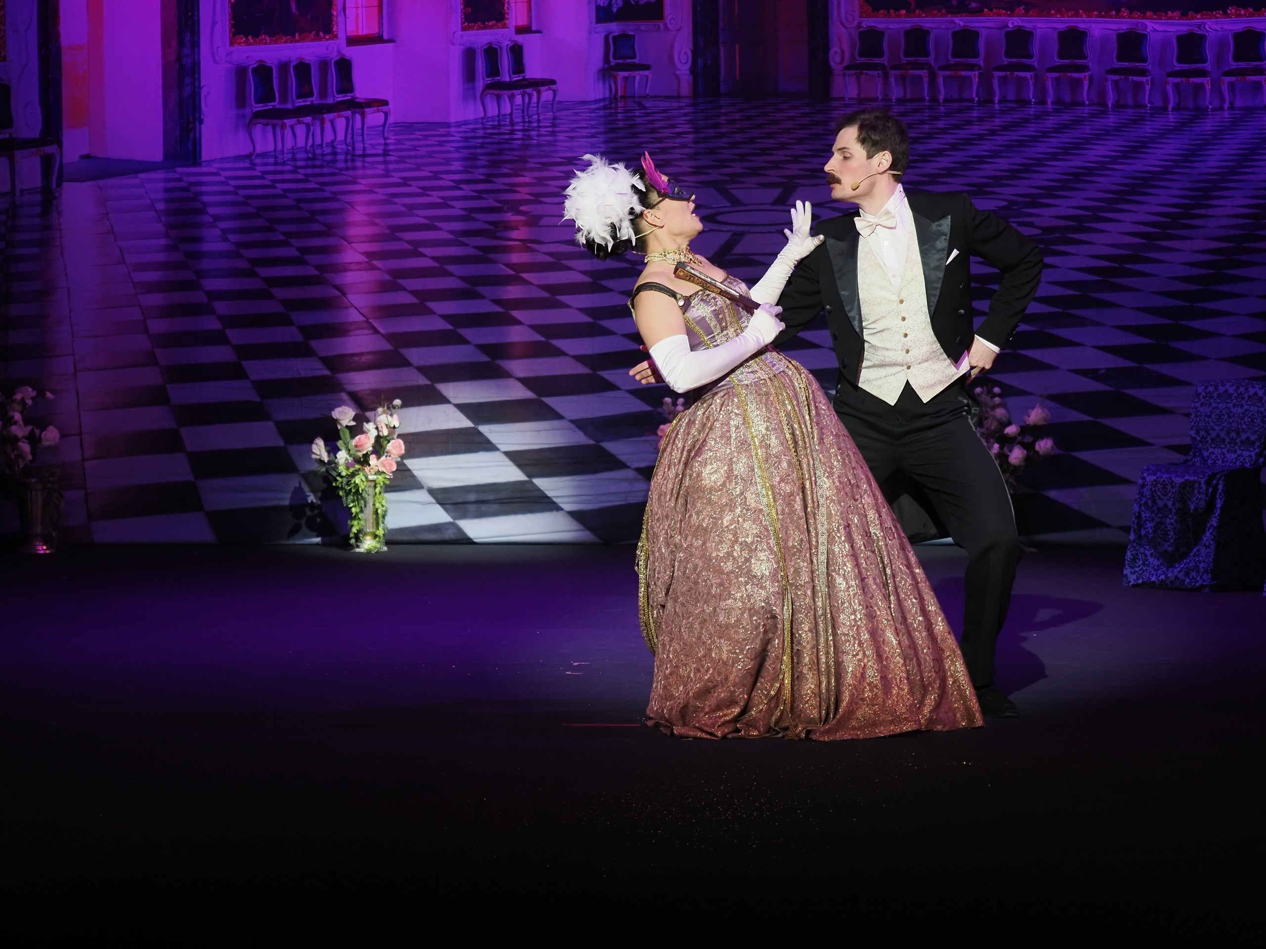 «БУФФ-ПАРАДИЗ» Летучая мышь (в Нск). Портретный и спортивный фотограф в Новосибирске и Твери Кононов Алексей