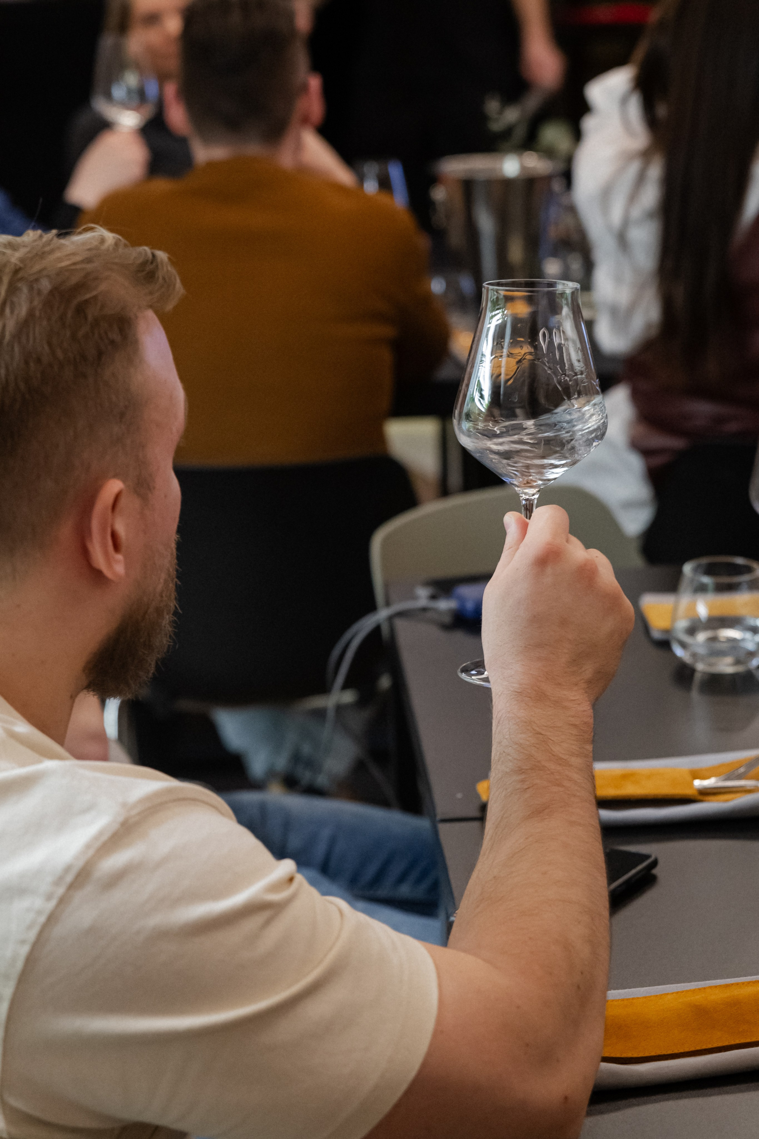 Репортажная и контент съемка. Портретный и Семейный фотограф в Санкт-Петербурге Rocket Alice