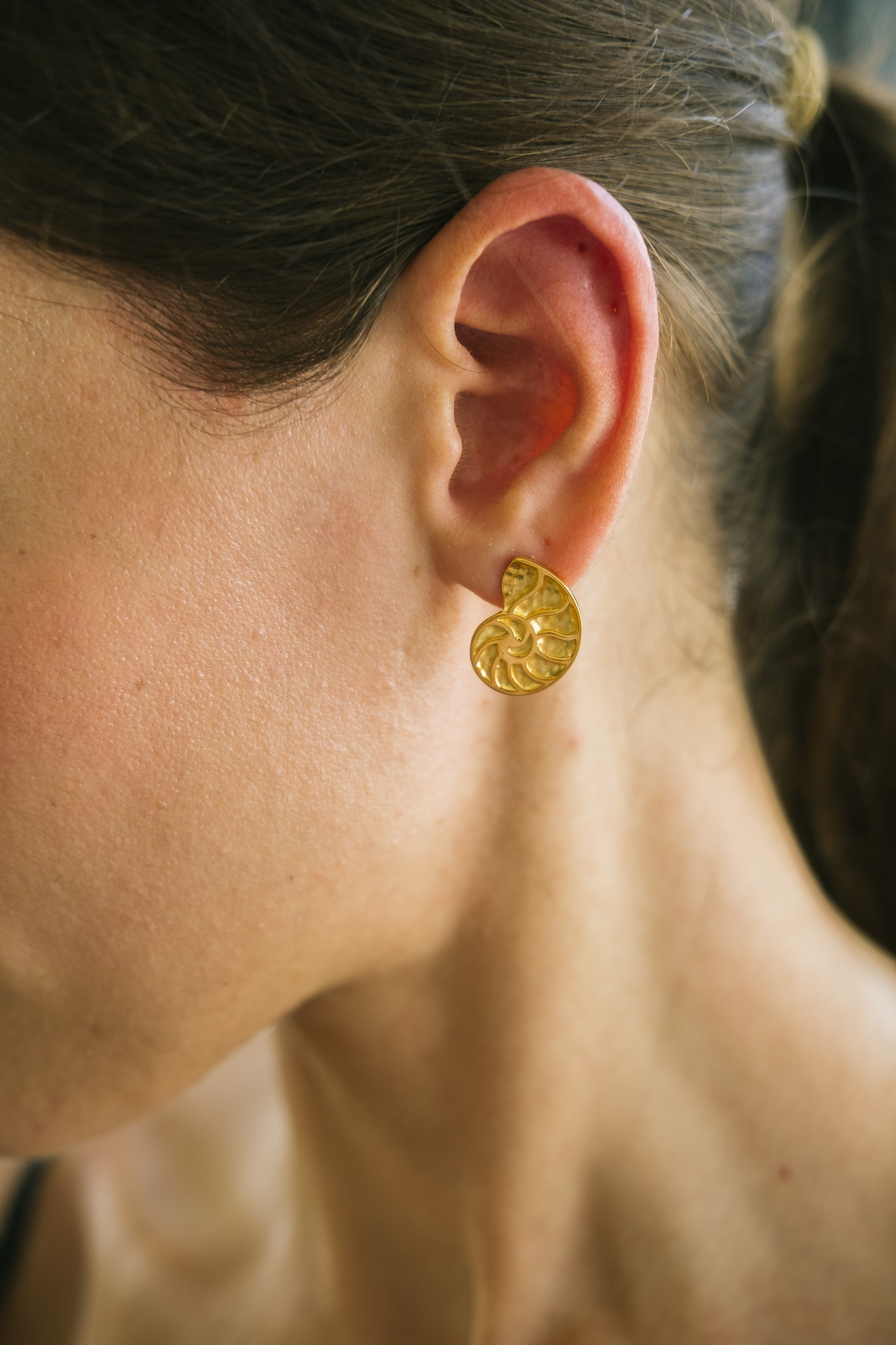 Украшение на модели. Фотограф на Бали|Свадьба на Бали