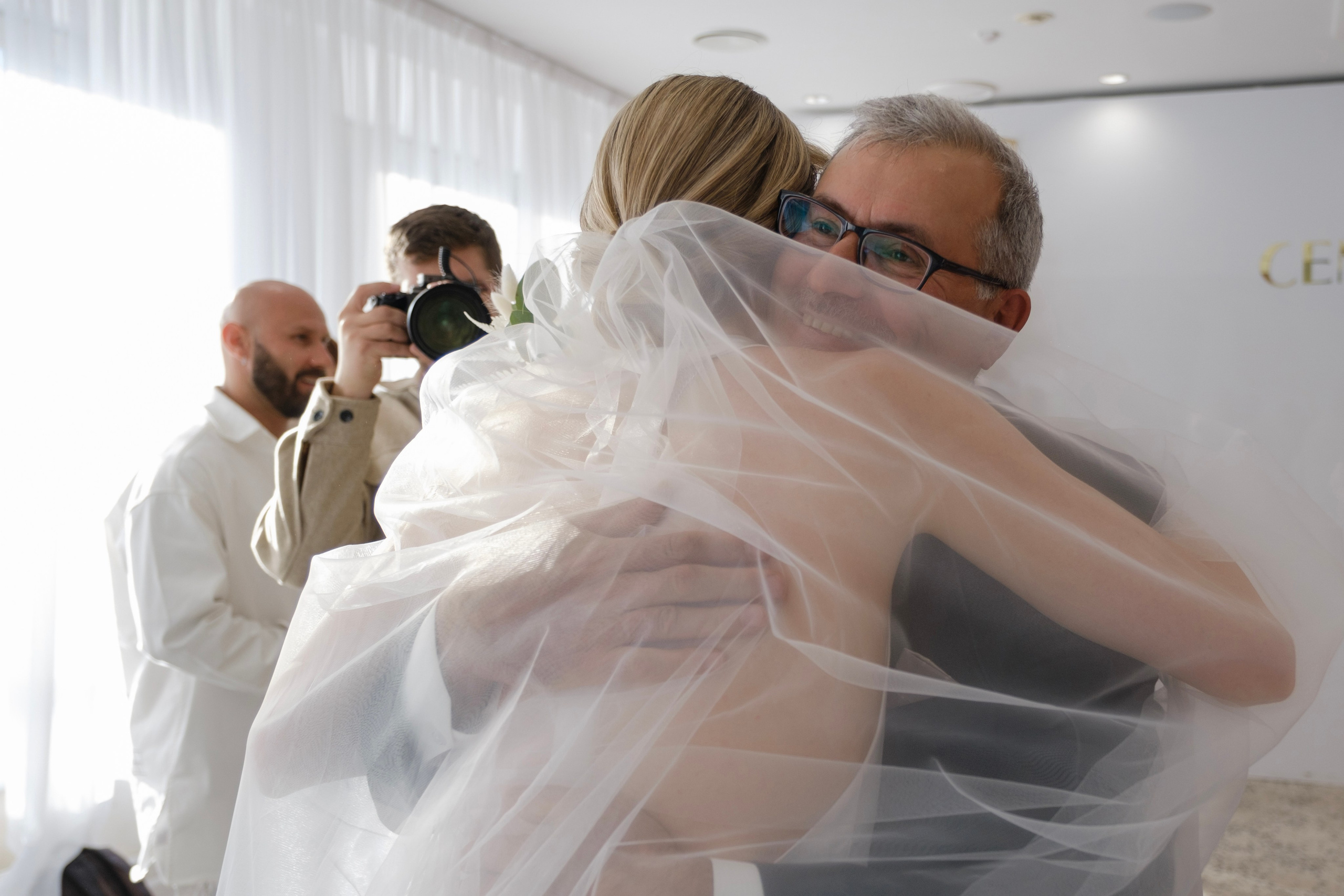 Alexander Alina. Wedding photographer