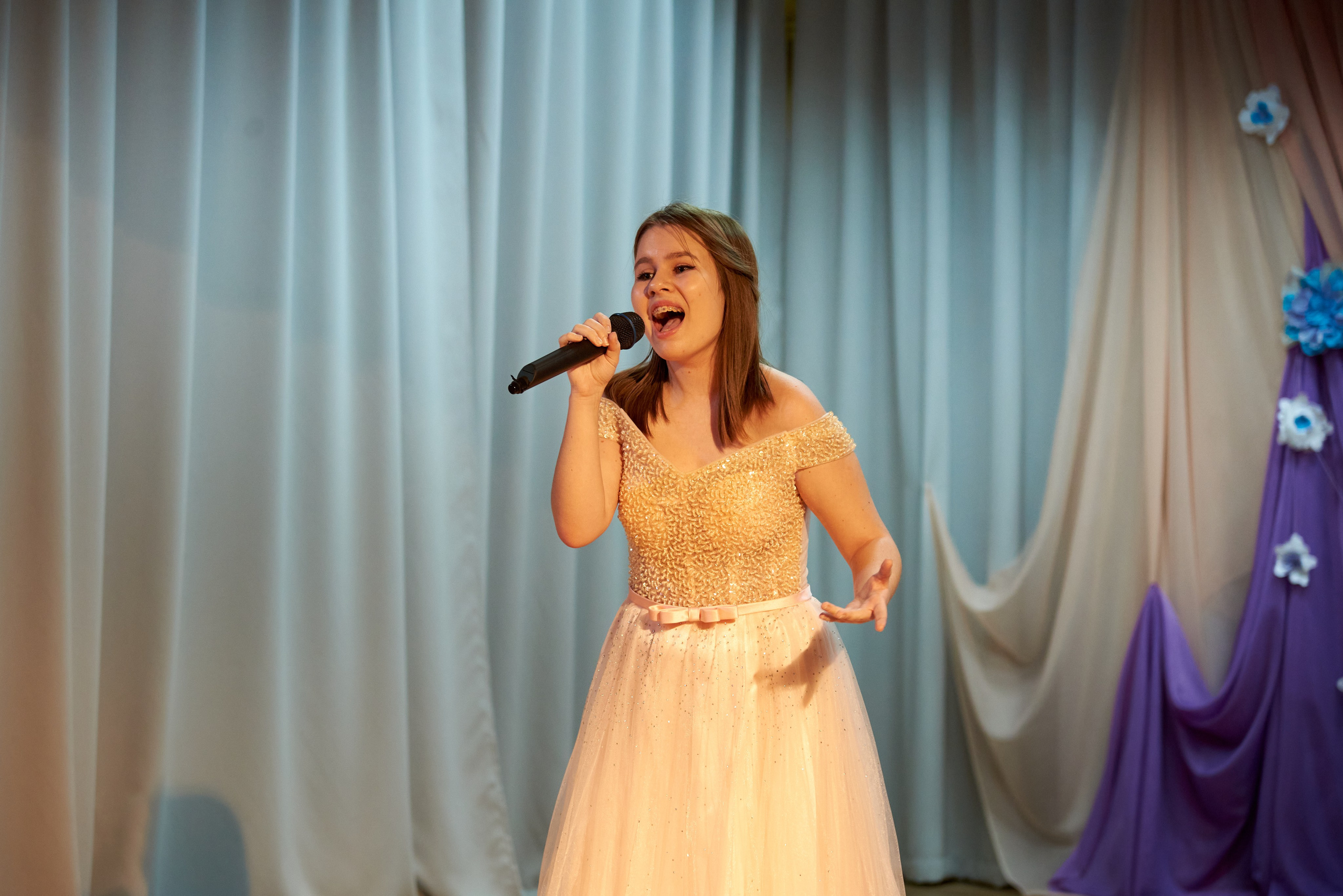 Концерт к международному женскому дню. [fXph] Фотограф Масликов Илья. Съёмка мероприятий в Ленинске-Кузнецком