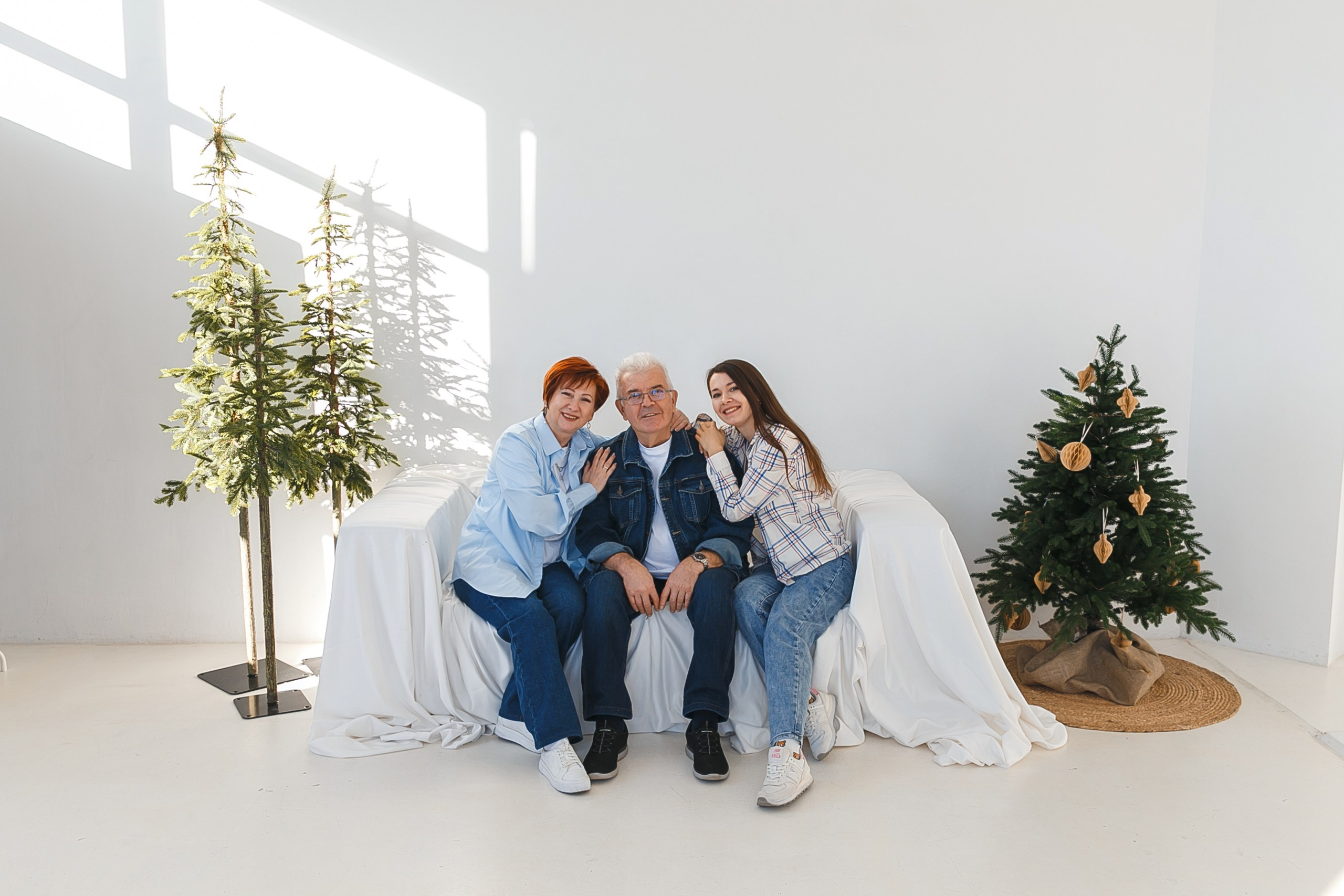 Рождественская встреча Синицыных в студии. Событийный фотограф Максим Бескоровайновнов