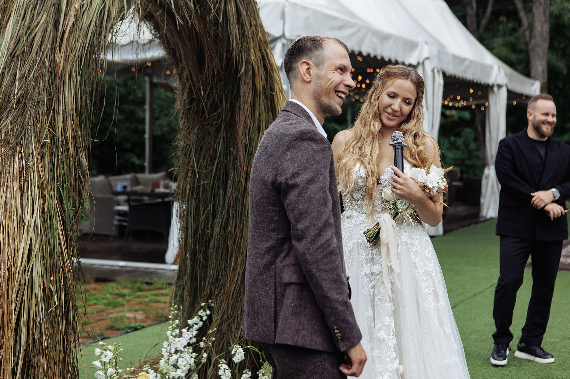 Костя и Даша 1.08.25. Свадебный фотограф Владивосток Алина Гевондова