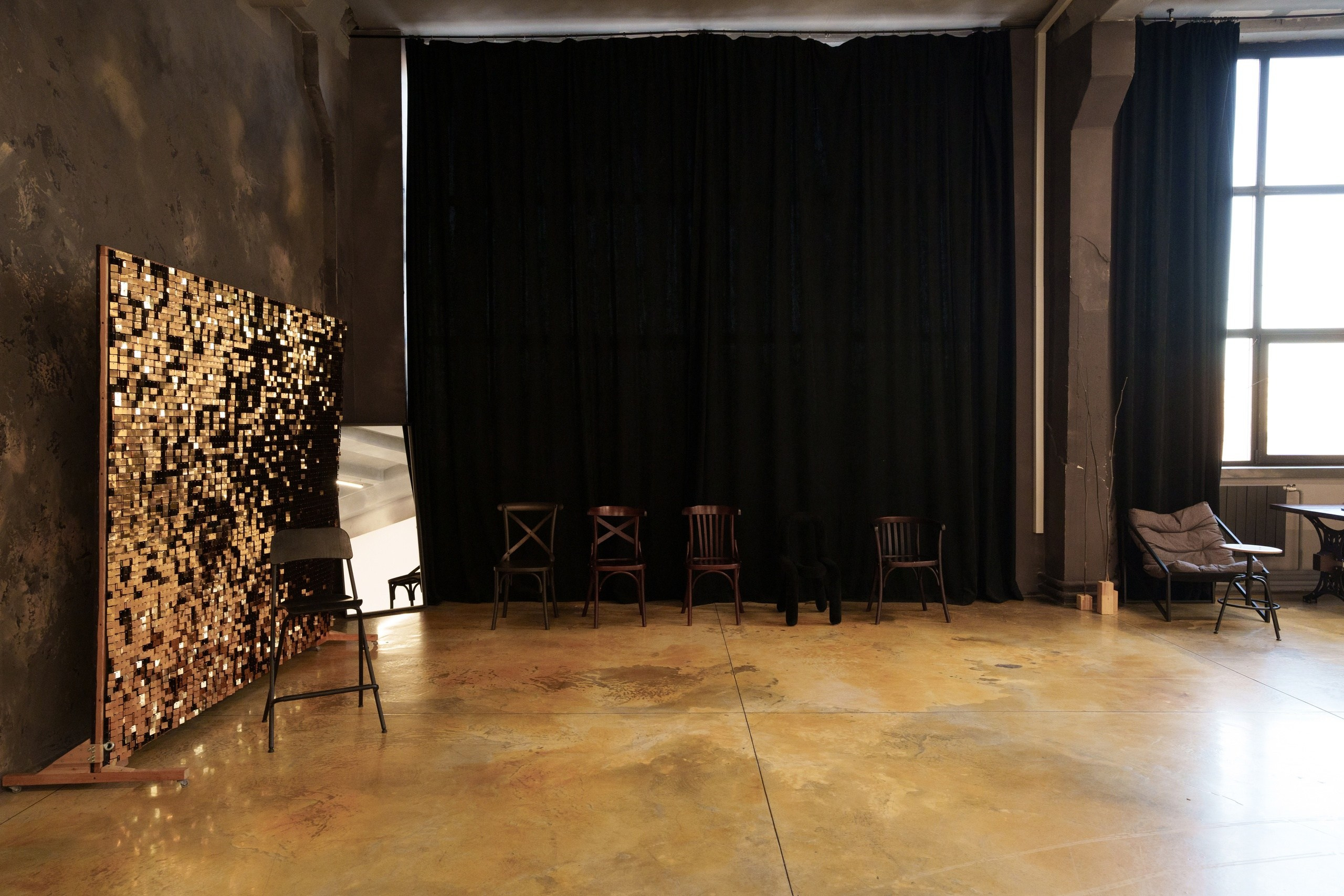 Студия Мун зал Лофт, 1800 руб. в час. Классный фотограф Красноярска Васильева Ирина