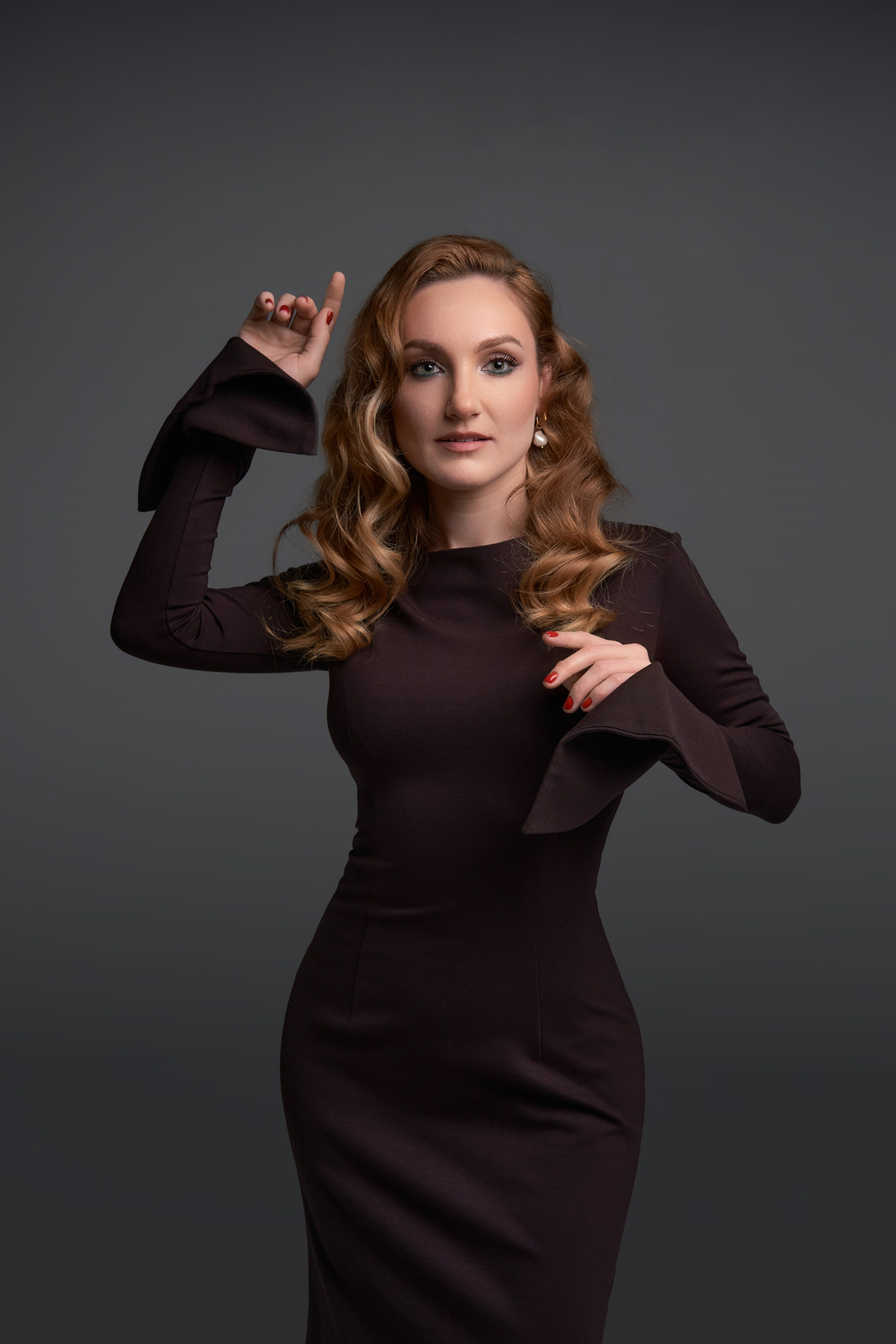 Портретная съёмка на циклораме. Скрипка. Мартазова Екатерина фотограф. Екатеринбург