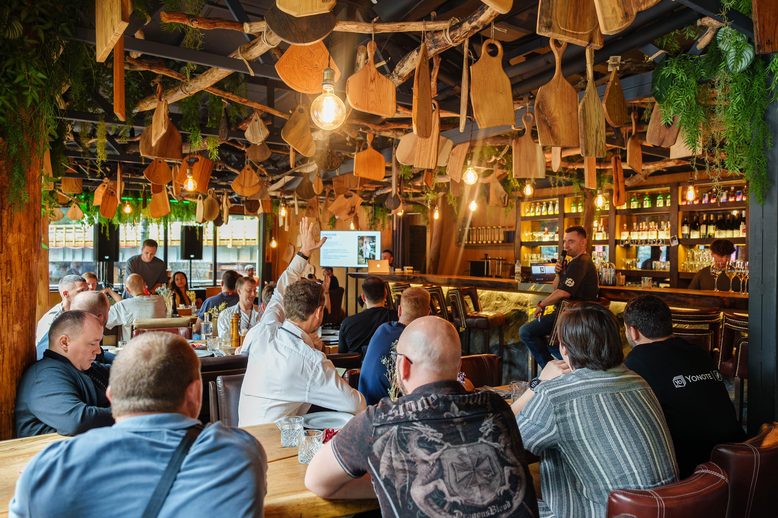 Бизнес-завтраки и дискуссии. South HUB