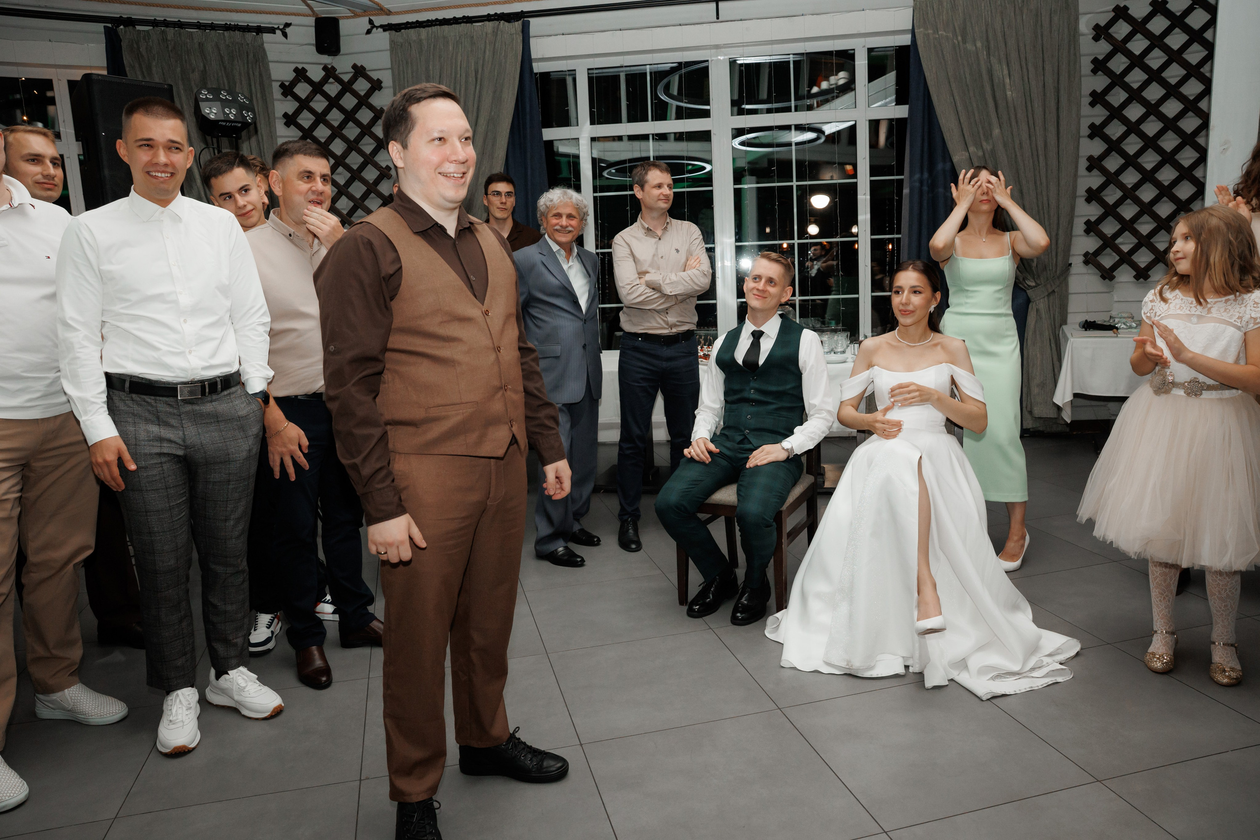 Регистрация в отеле Fish Point, ЗАГС Бутово, прогулка в Остафьево. Свадебный и репортажный фотограф (Москва, Королев и другие)