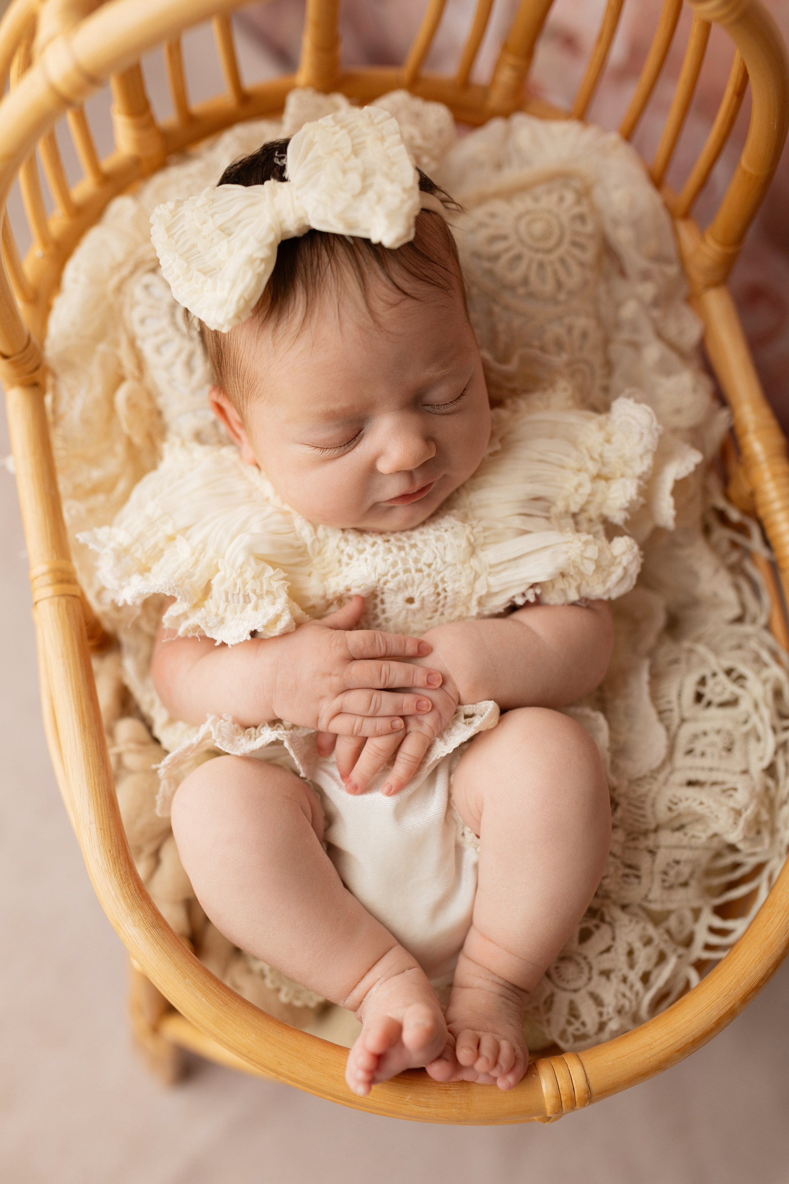 Александра. Лилия Алтухова — фотограф новорожденных в Москве и области