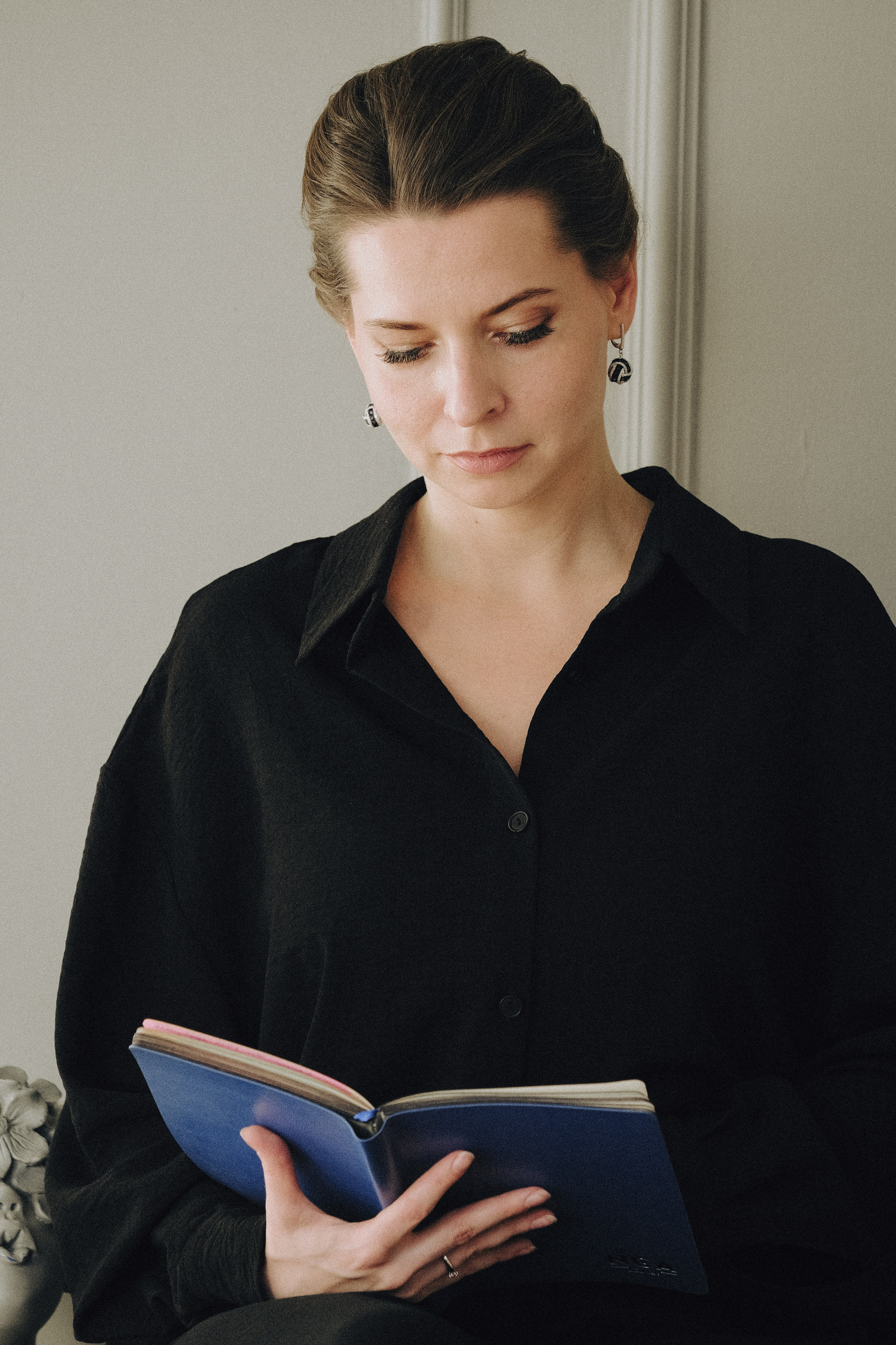 ФОТОСЕСИИЯ В СТУДИИ ДЛЯ ДЕВУШКИ ПСИХОЛОГА. Профессиональный фотограф, Санкт-Петербург — Виктория Богомолова