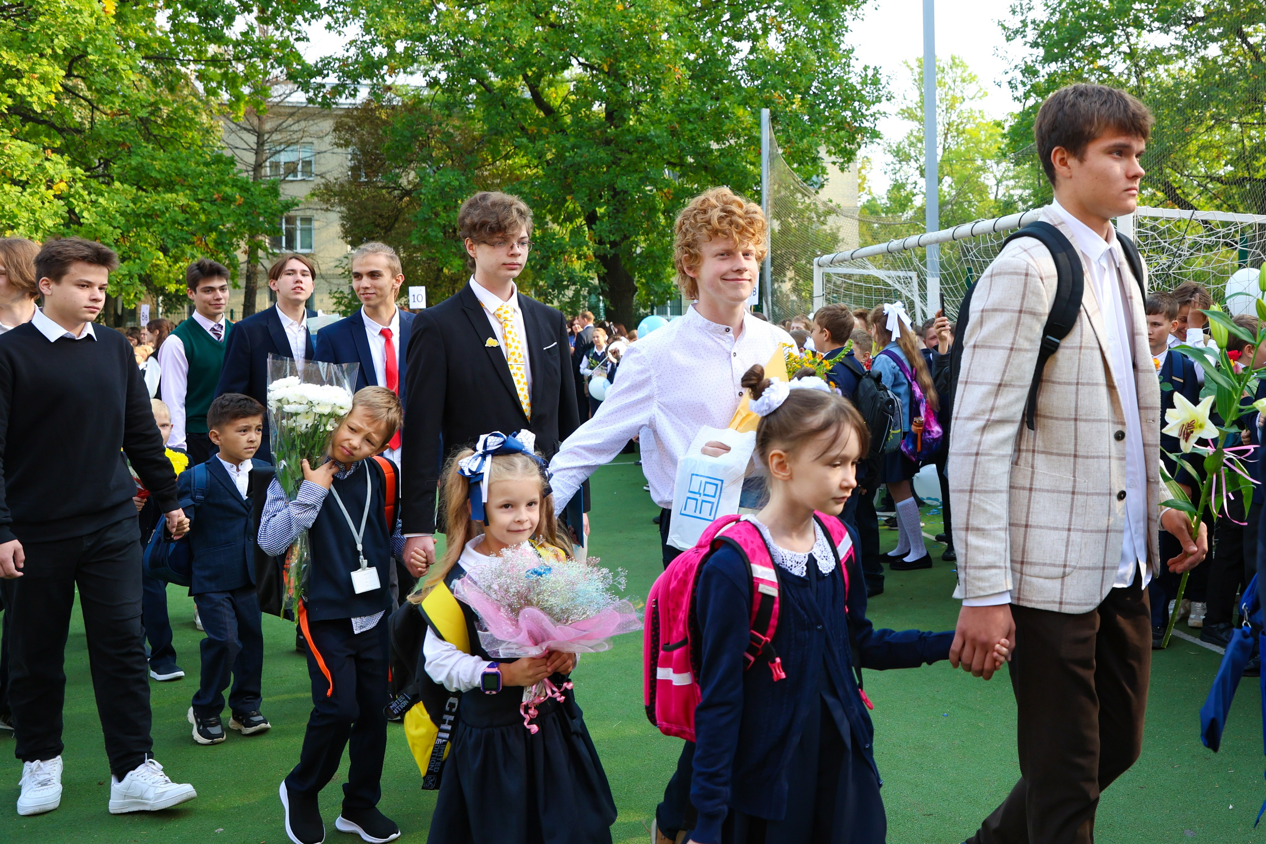 1 сентября в школе № 500. Фотограф Дарья Попова