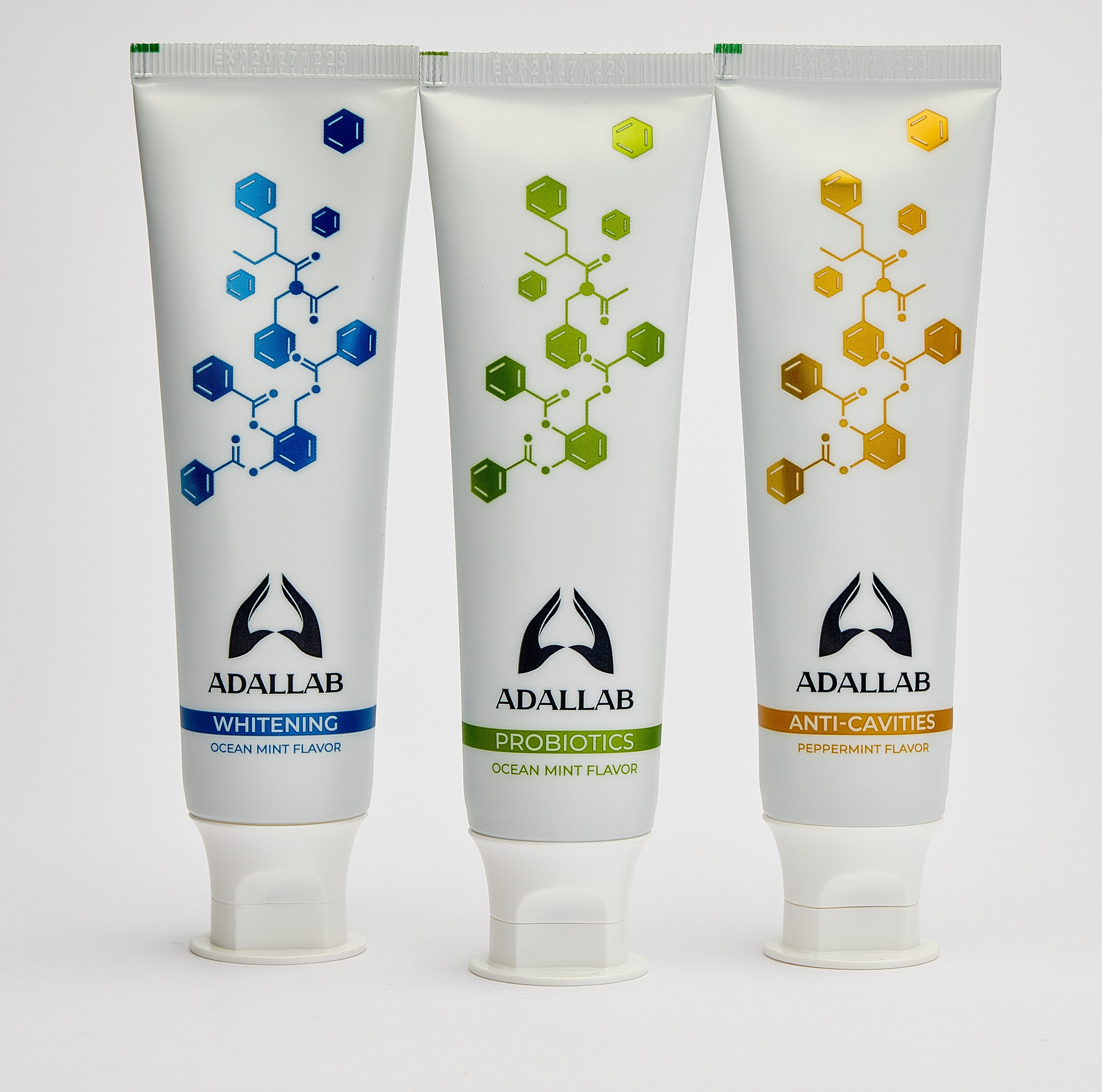 Зубная паста для бренда ADALLAB. Фотограф Андрей Зикеев, фотостудия AzArt Studio в Москве