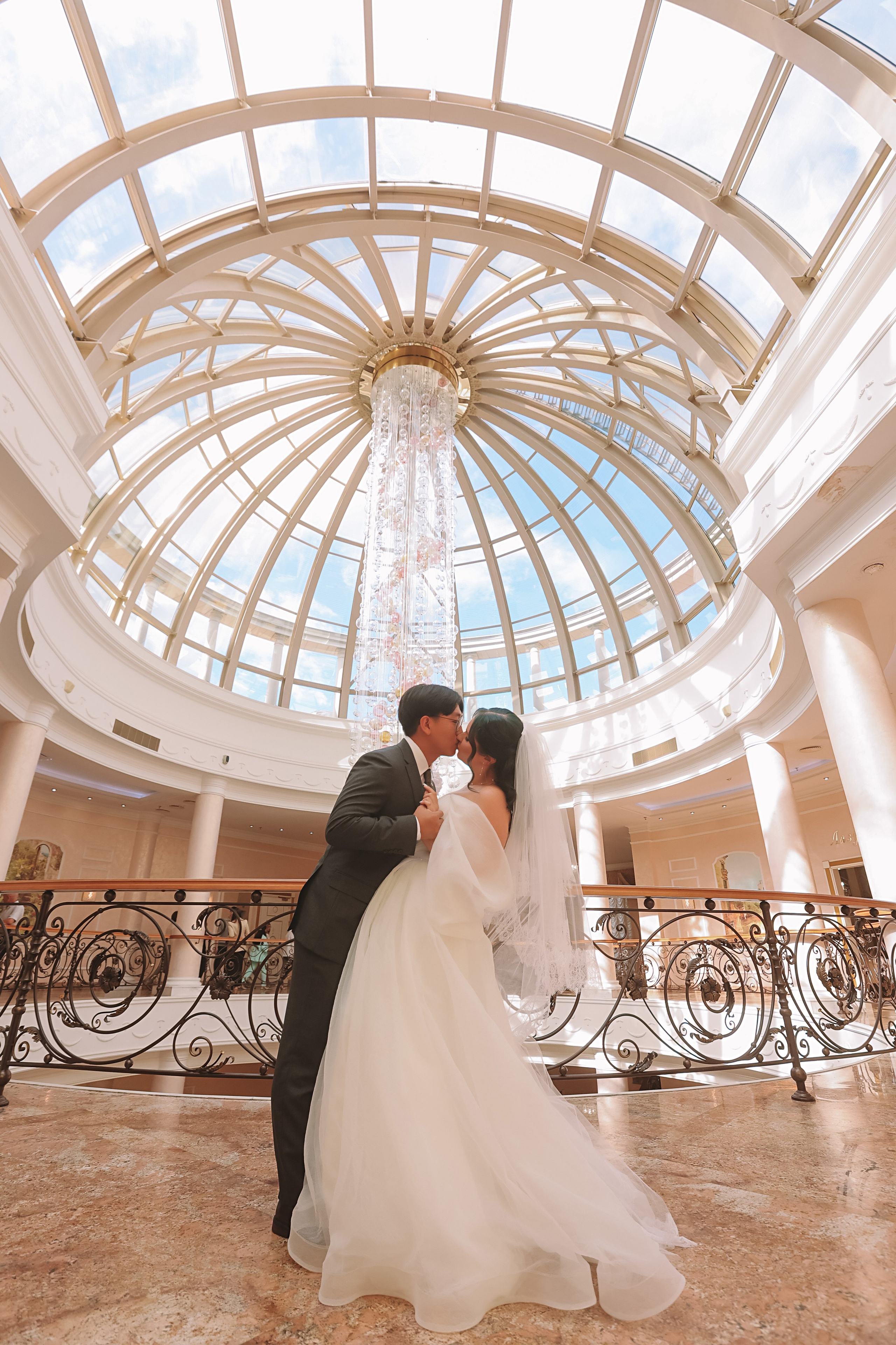 Айвазовский и парк дружбы народов. Семейный фотограф Тюмень, фотограф на роды Салмина Мария