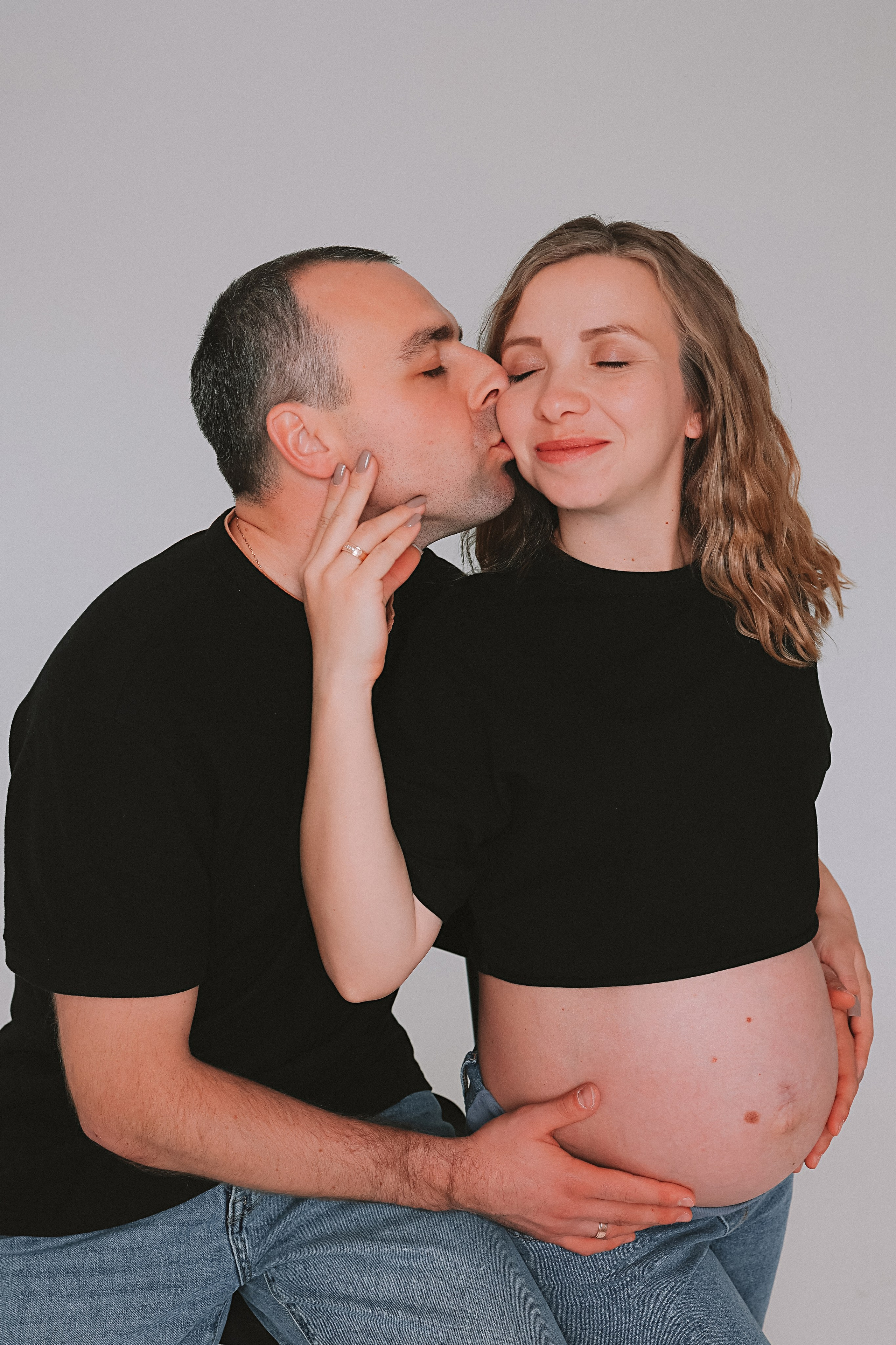 Фататум циклорама и зал. Семейный фотограф Тюмень, фотограф на роды Салмина Мария