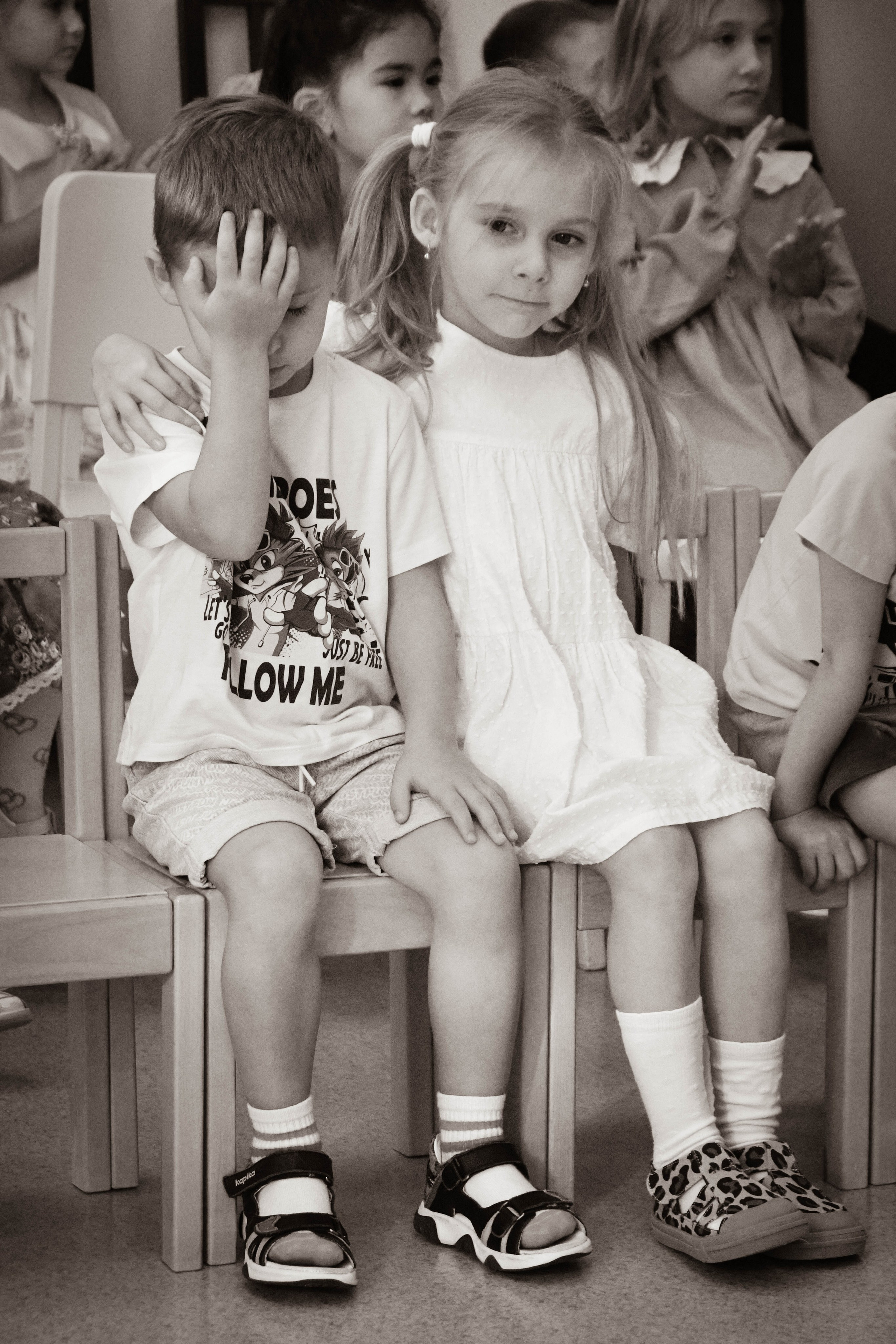 2023 г. День дошкольного работника и прогулка. Репортажный и детский фотограф в Новосибирске