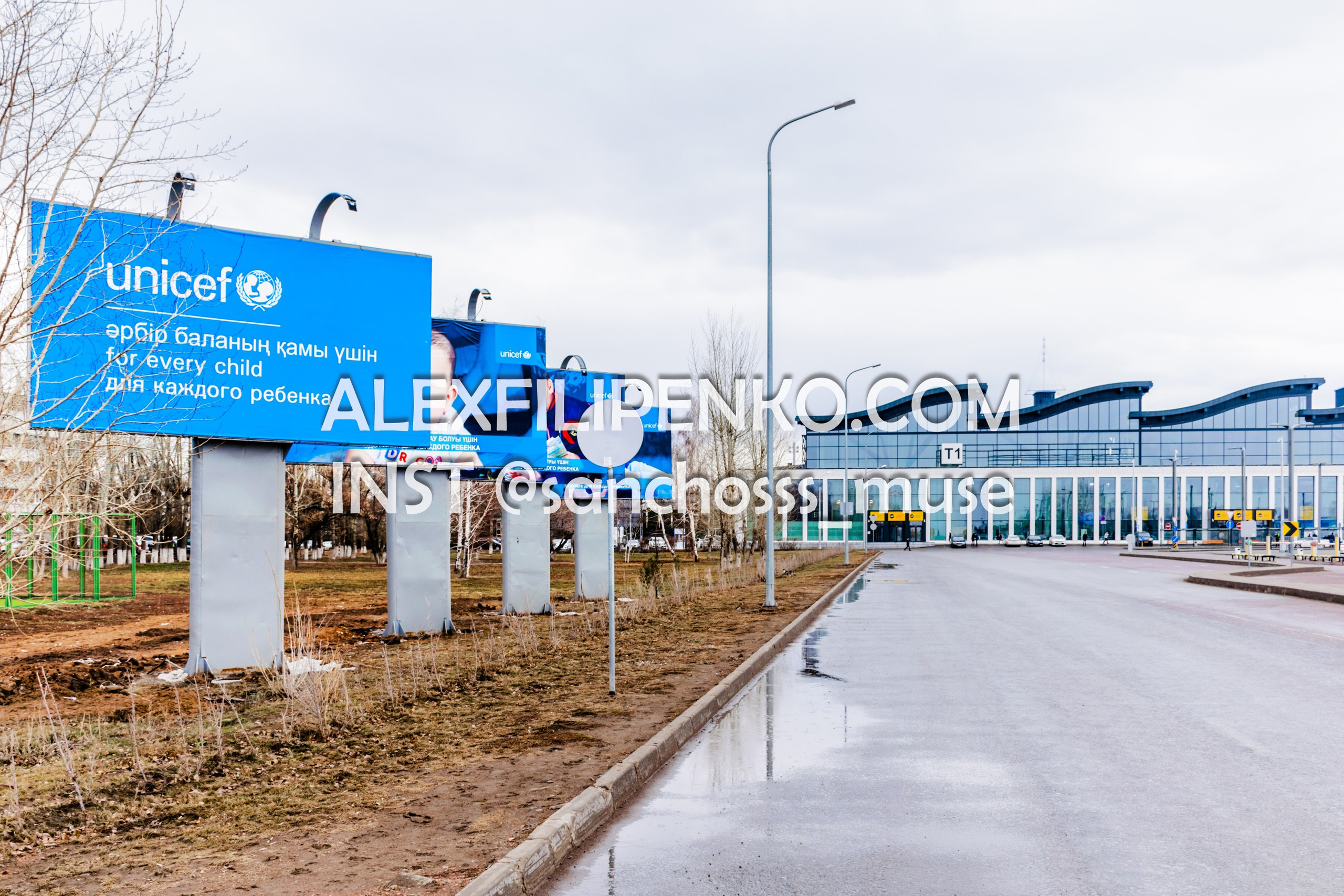 Фотосъемка для рекламного оператора MYD Production в Аэропорту Астаны. Фотограф интерьера недвижимости и архитектуры в Астане