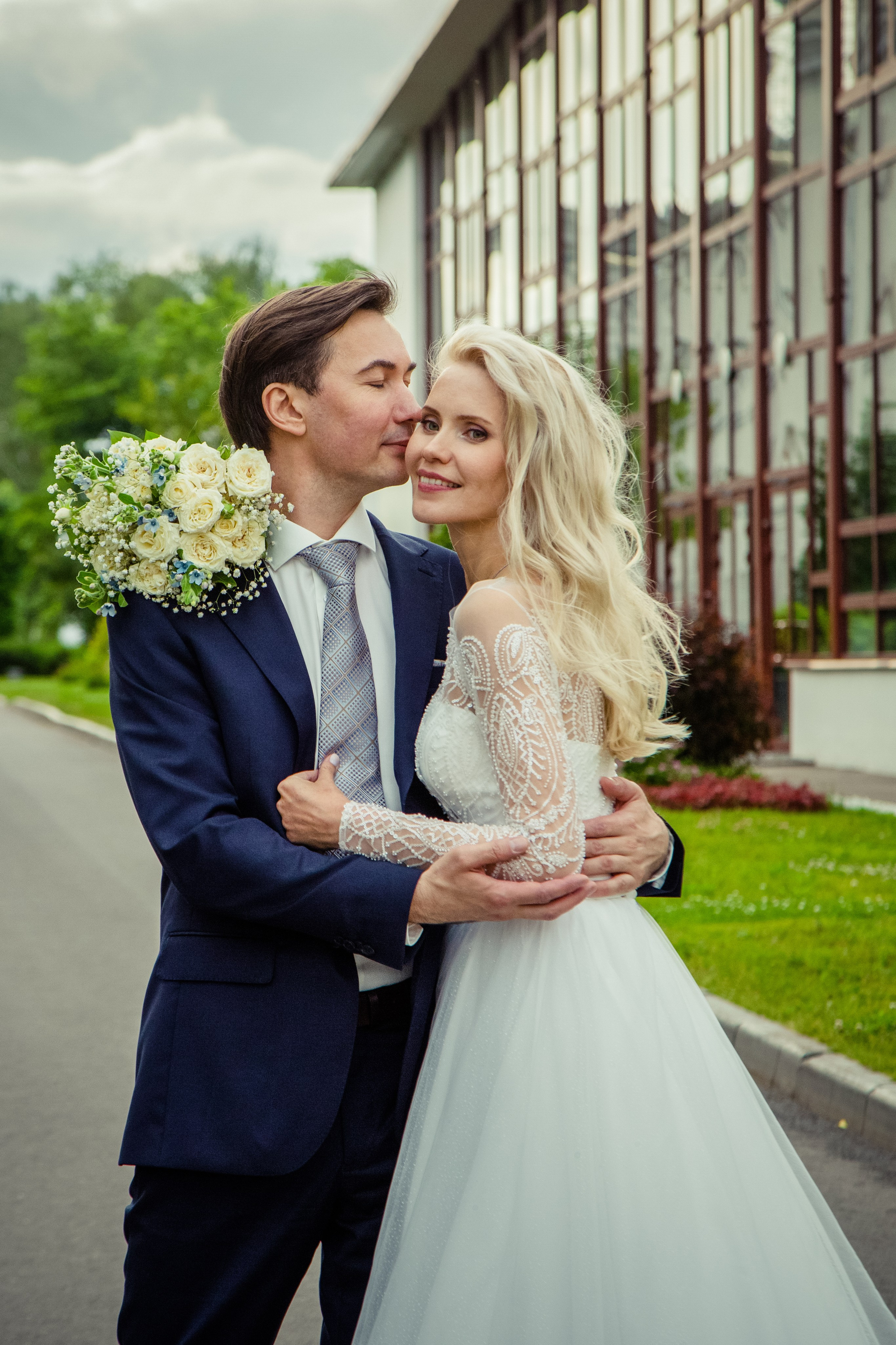 Свадебная фотосессия на ВДНХ. Свадебный и семейный фотограф в Москве и Подмосковье Лариса Козлова