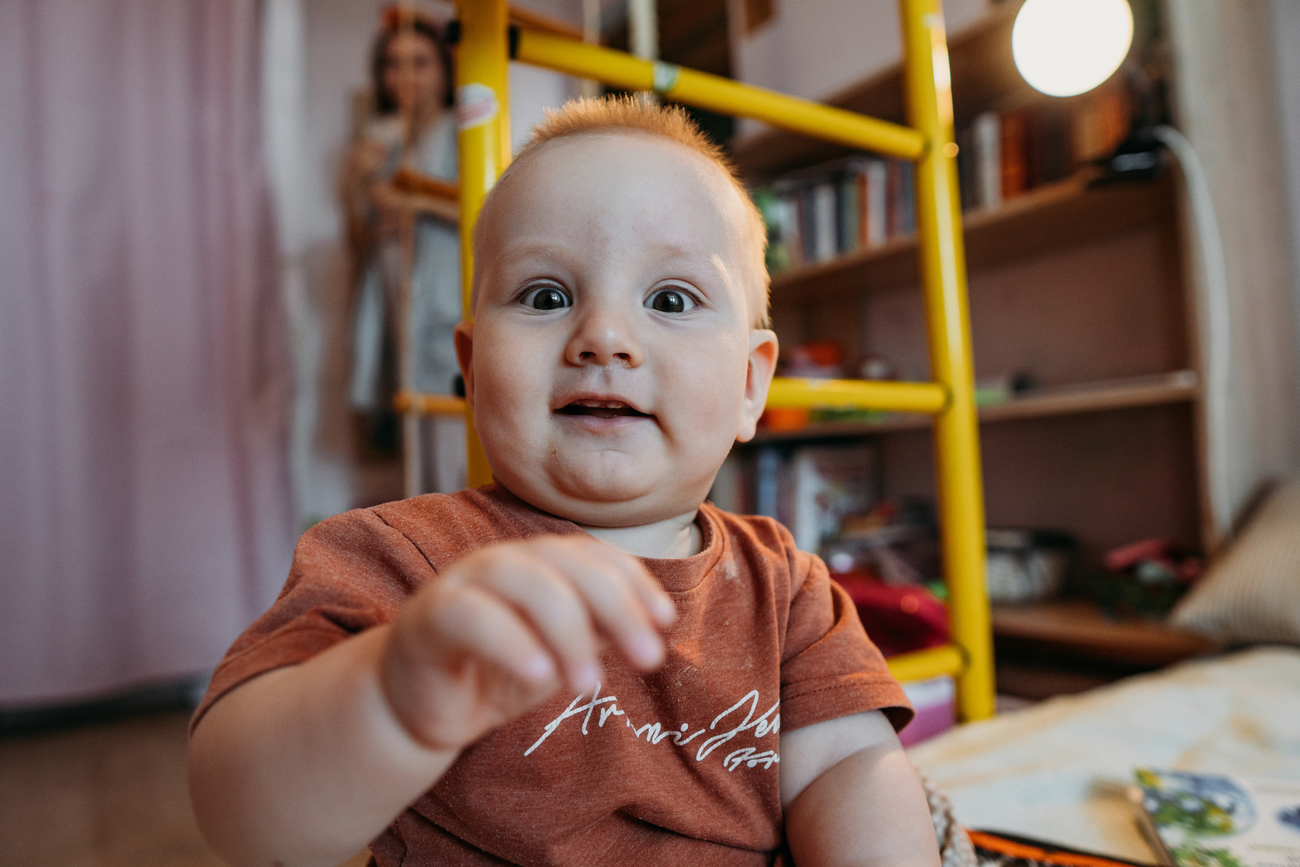 Один день мамы двух детей (Таня, Яша и Дарина). Семейный домашний фотограф в Барнауле Мария Лобастова