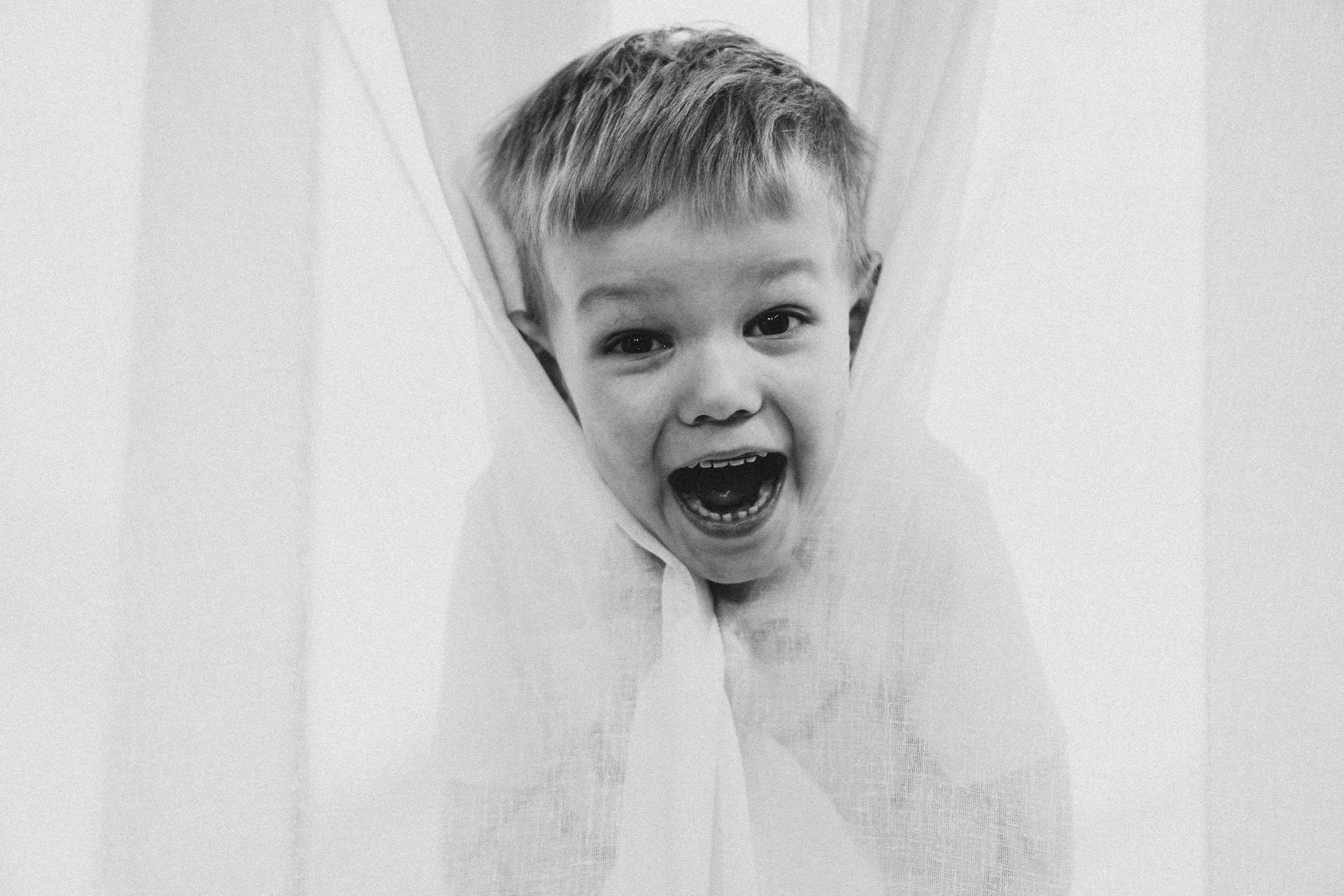 Съемка с активным ребенком (Платон и Саша). Семейный домашний фотограф в Барнауле Мария Лобастова