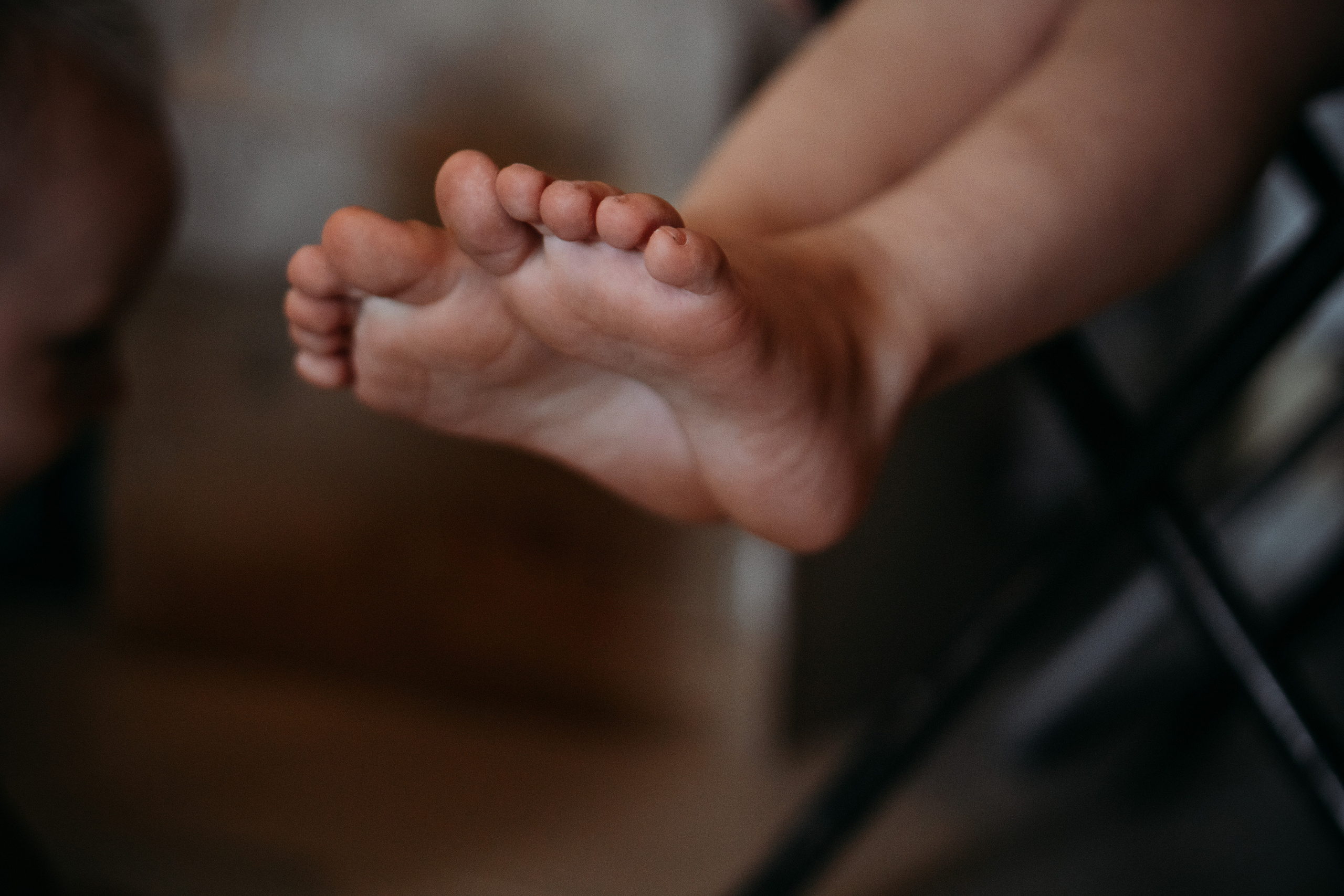 Один день мамы двух детей (Таня, Яша и Дарина). Семейный домашний фотограф в Барнауле Мария Лобастова