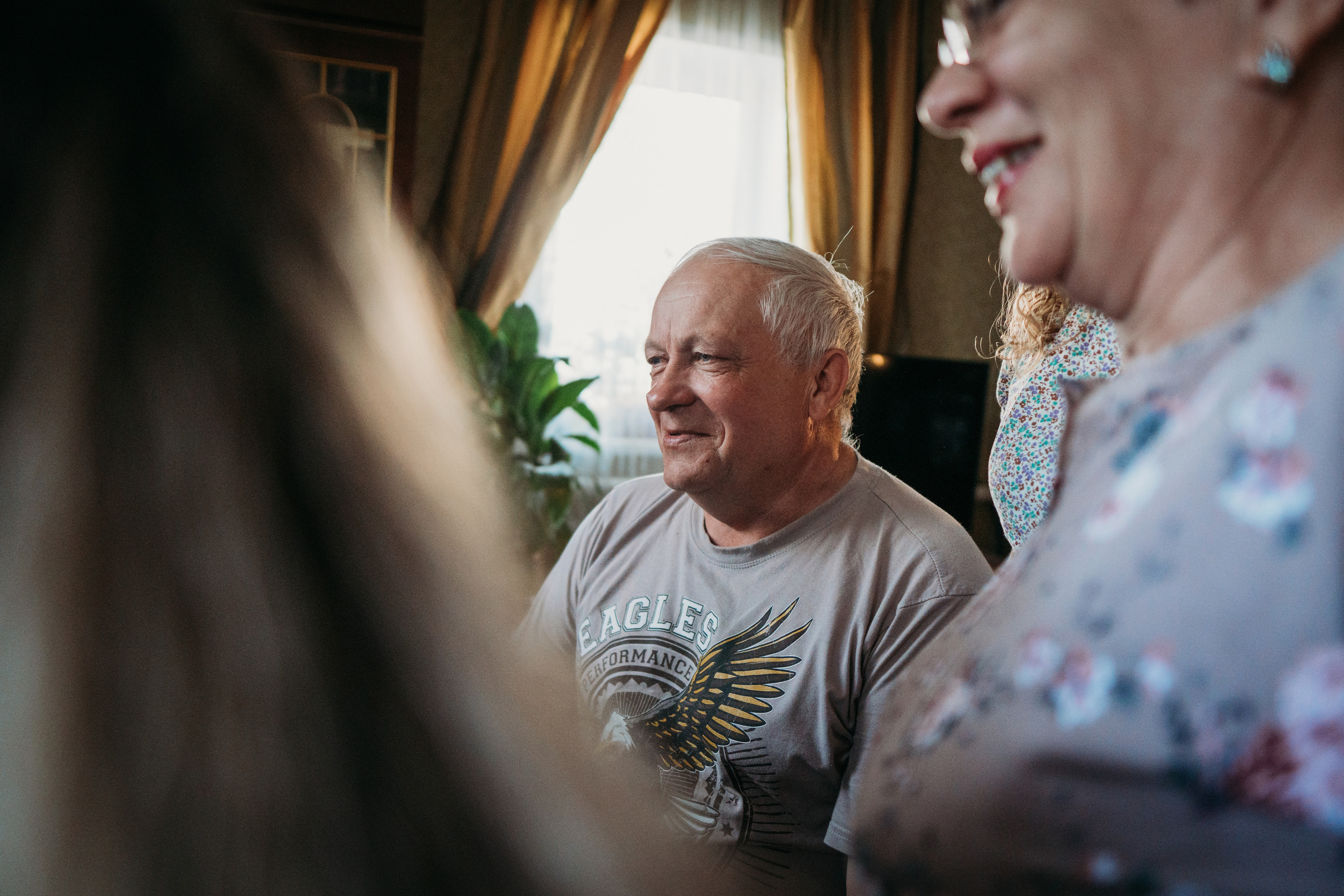 Взрослые дети и родители (Лена и ее семья). Семейный домашний фотограф в Барнауле Мария Лобастова