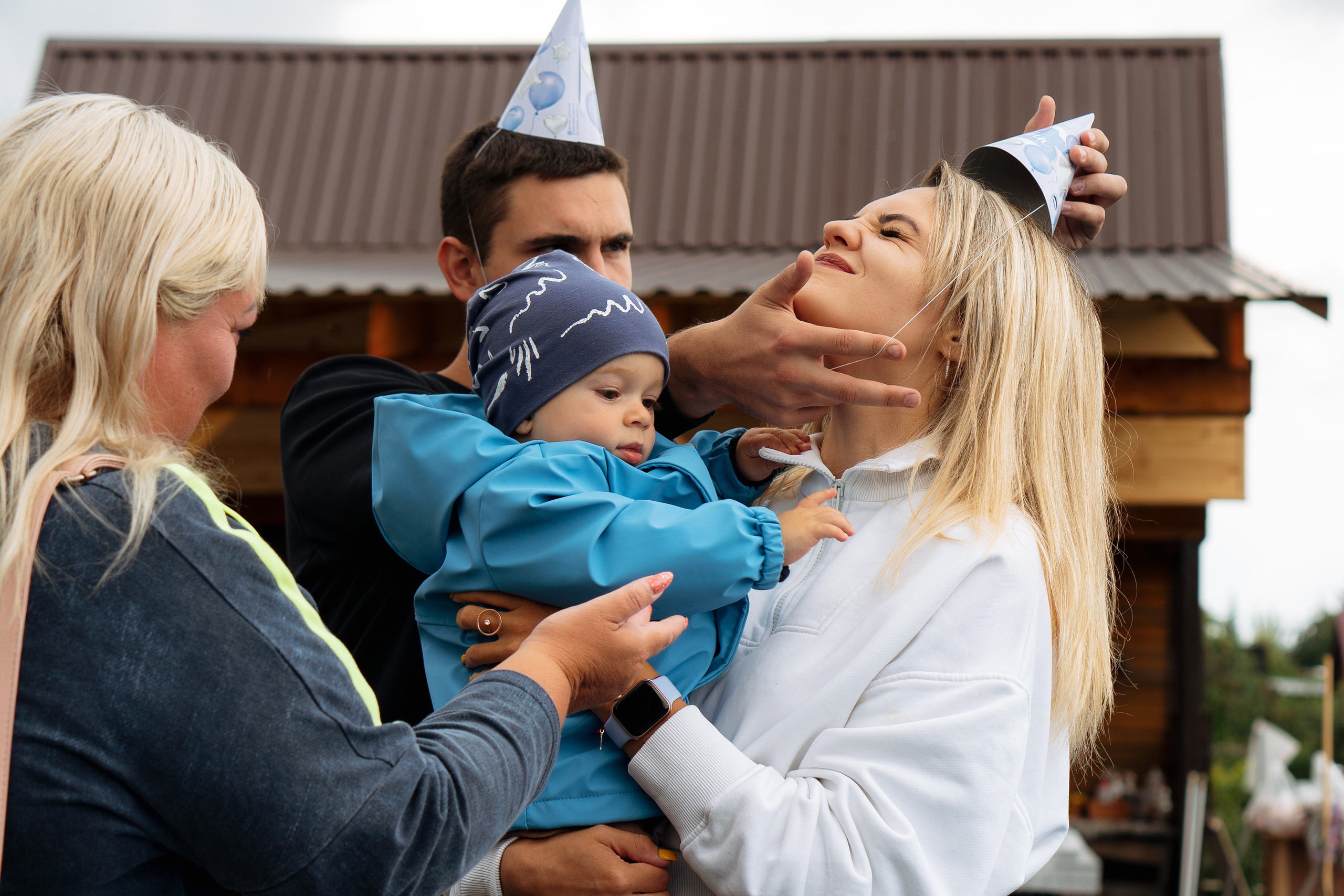 Годик Дане на даче. Семейный домашний фотограф в Барнауле Мария Лобастова