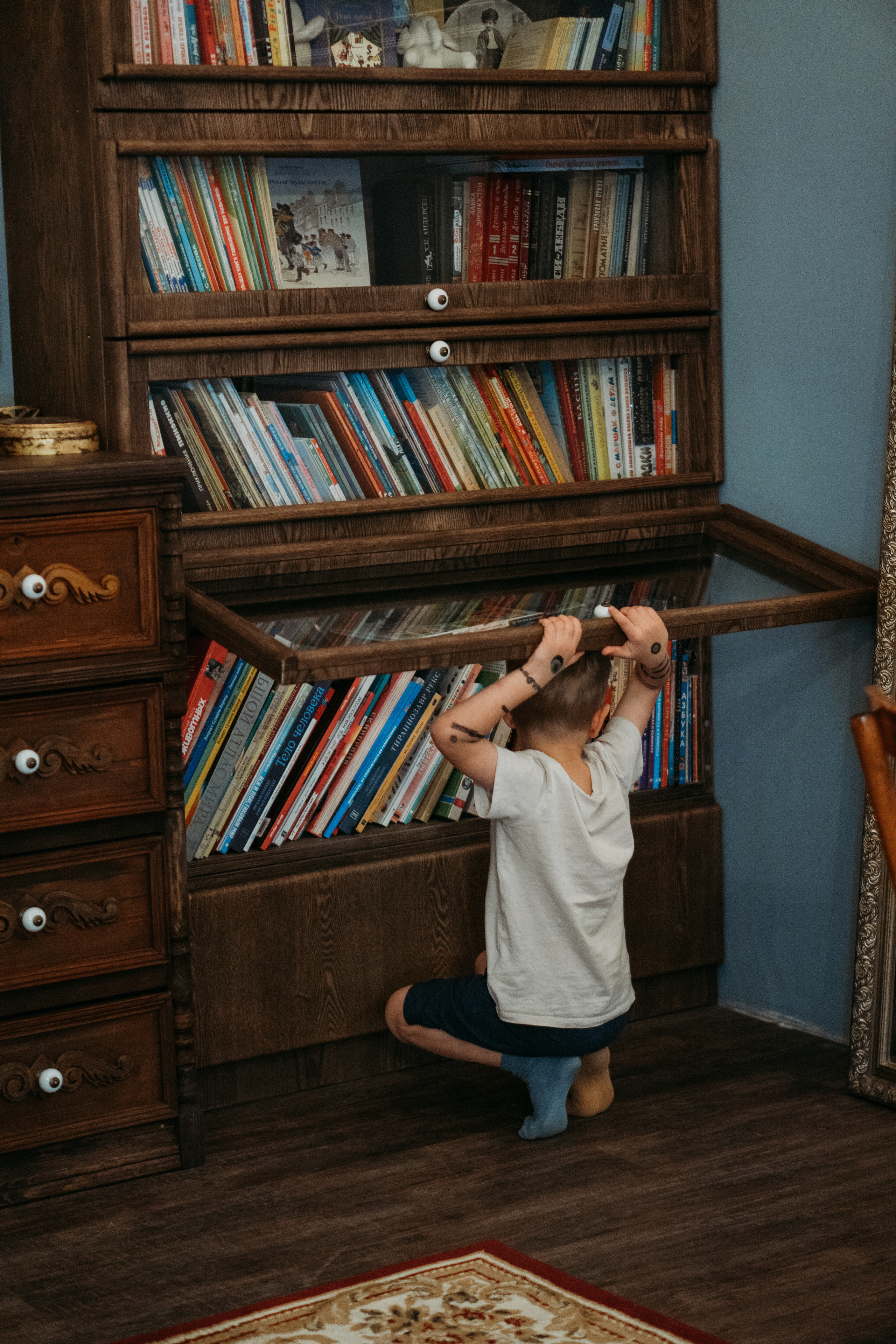 Съемка с активным ребенком (Платон и Саша). Семейный домашний фотограф в Барнауле Мария Лобастова