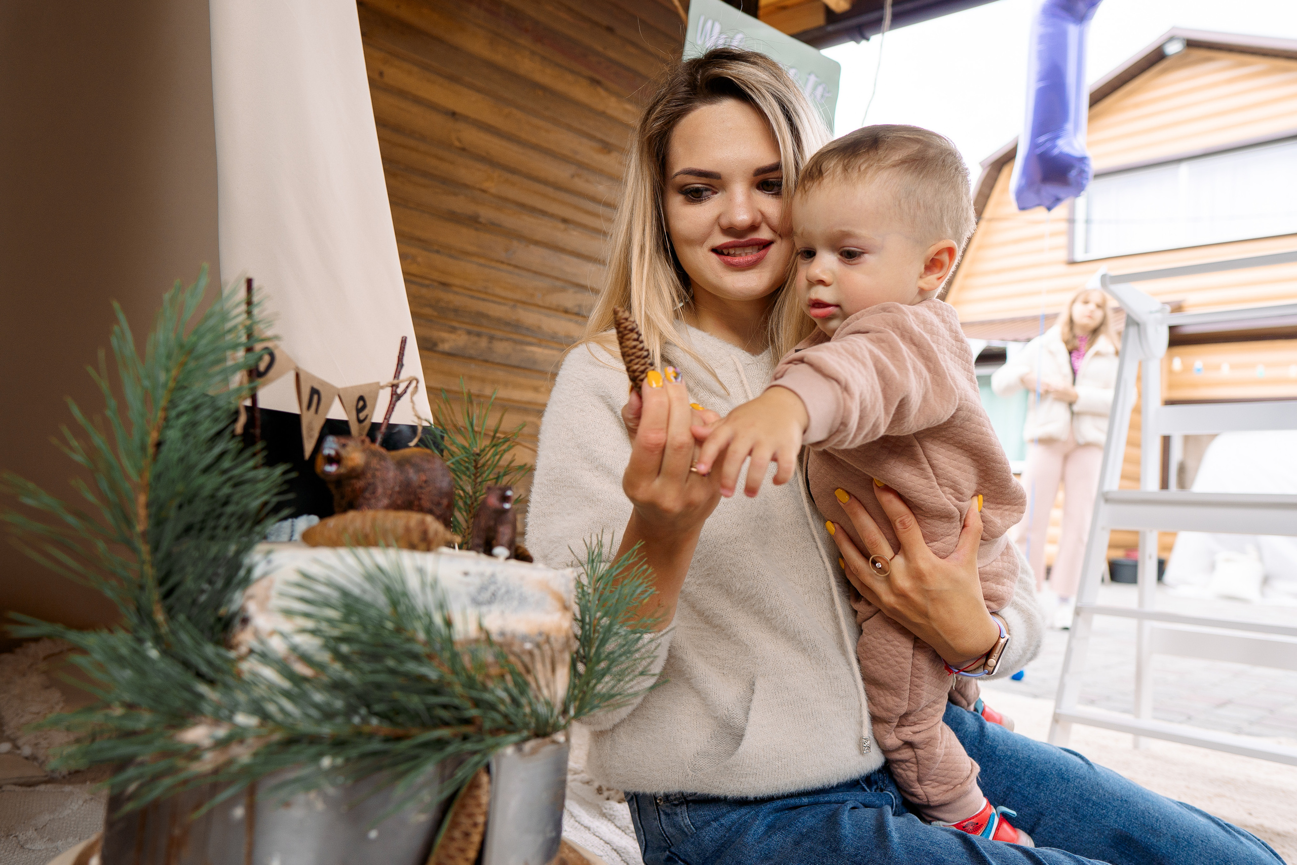 Годик Дане на даче. Семейный домашний фотограф в Барнауле Мария Лобастова