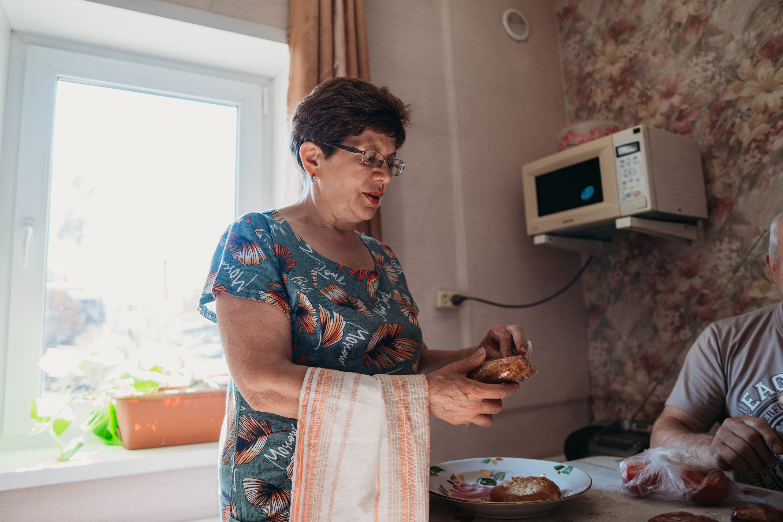 Взрослые дети и родители (Лена и ее семья). Семейный домашний фотограф в Барнауле Мария Лобастова