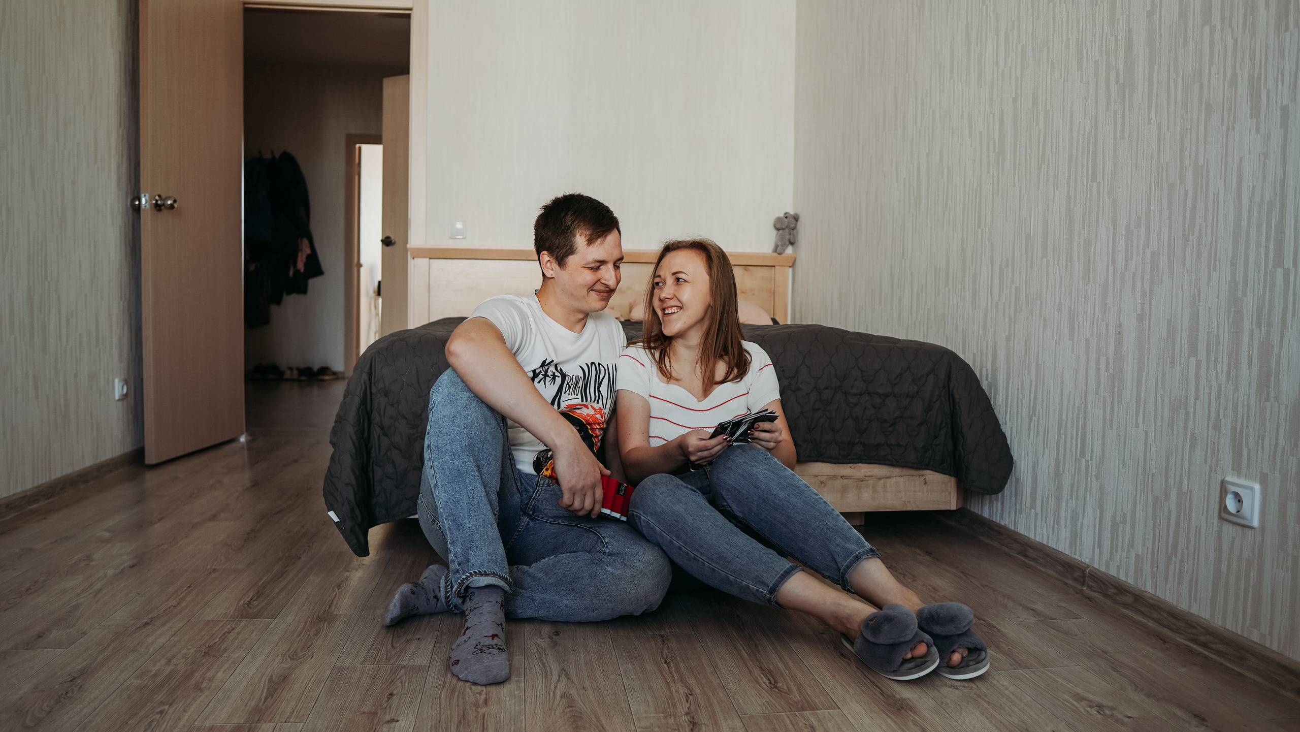 Лавстори в своей квартире (Ира и Илья). Семейный домашний фотограф в Барнауле Мария Лобастова