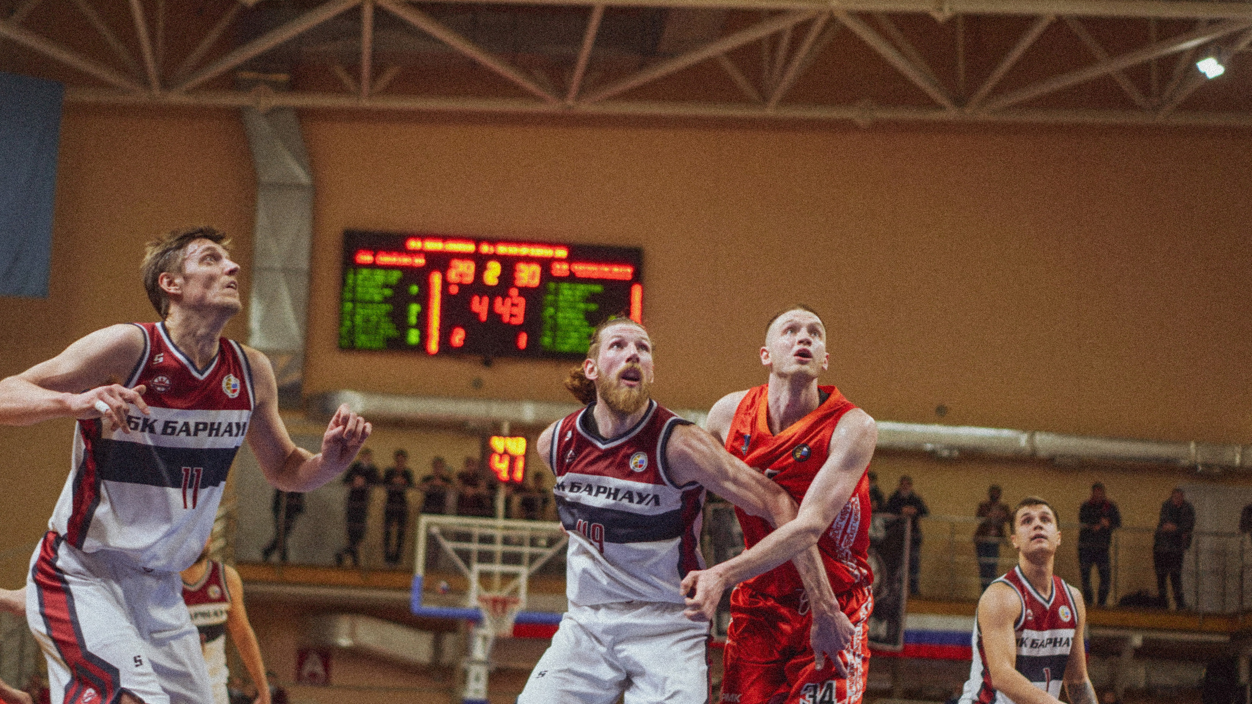Соревнования по баскетболу. Семейный домашний фотограф в Барнауле Мария Лобастова