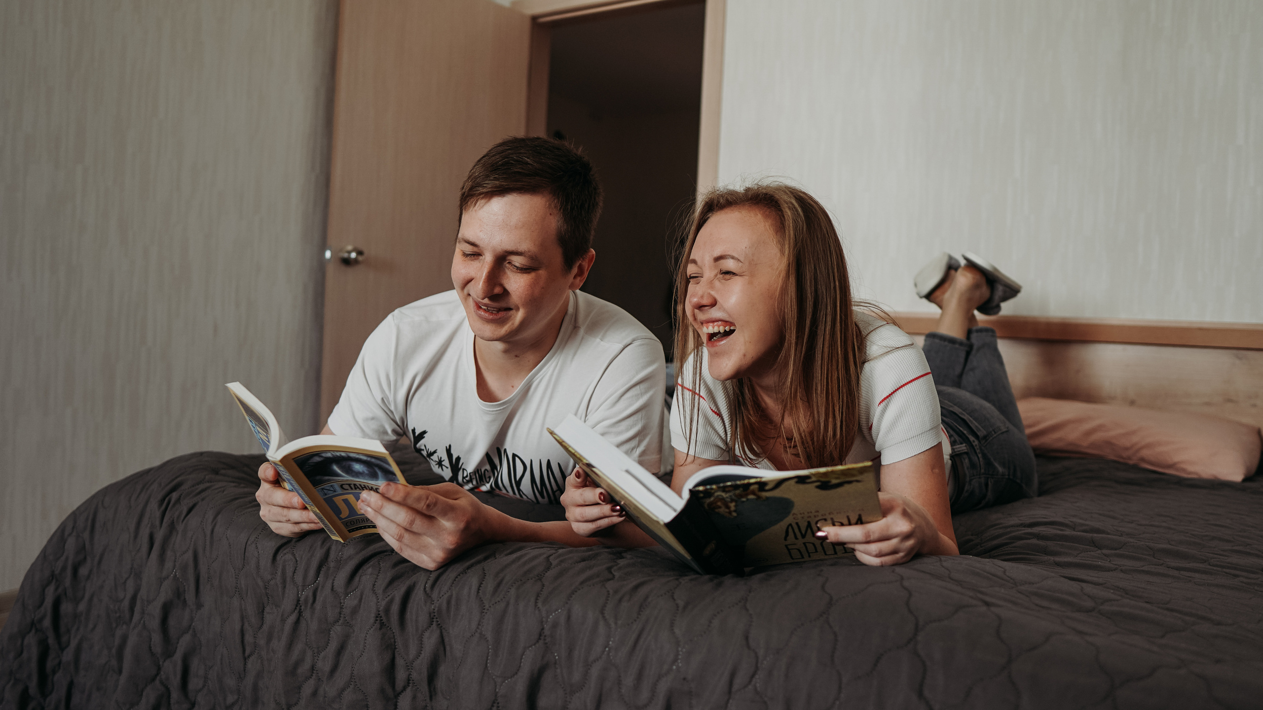 Лавстори в своей квартире (Ира и Илья). Семейный домашний фотограф в Барнауле Мария Лобастова