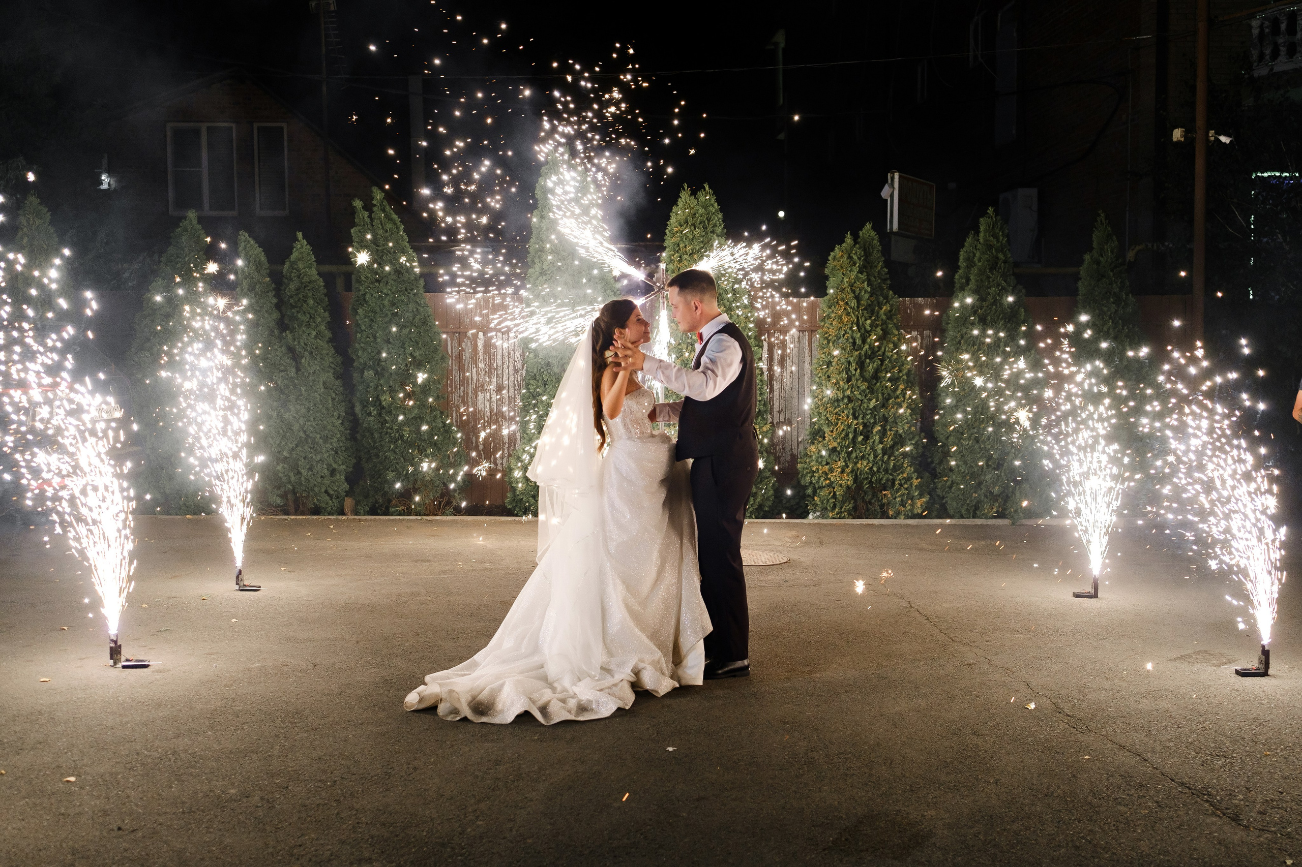 Михаил и Юлия. Свадебный фотограф | репортаж | праздники | крещение