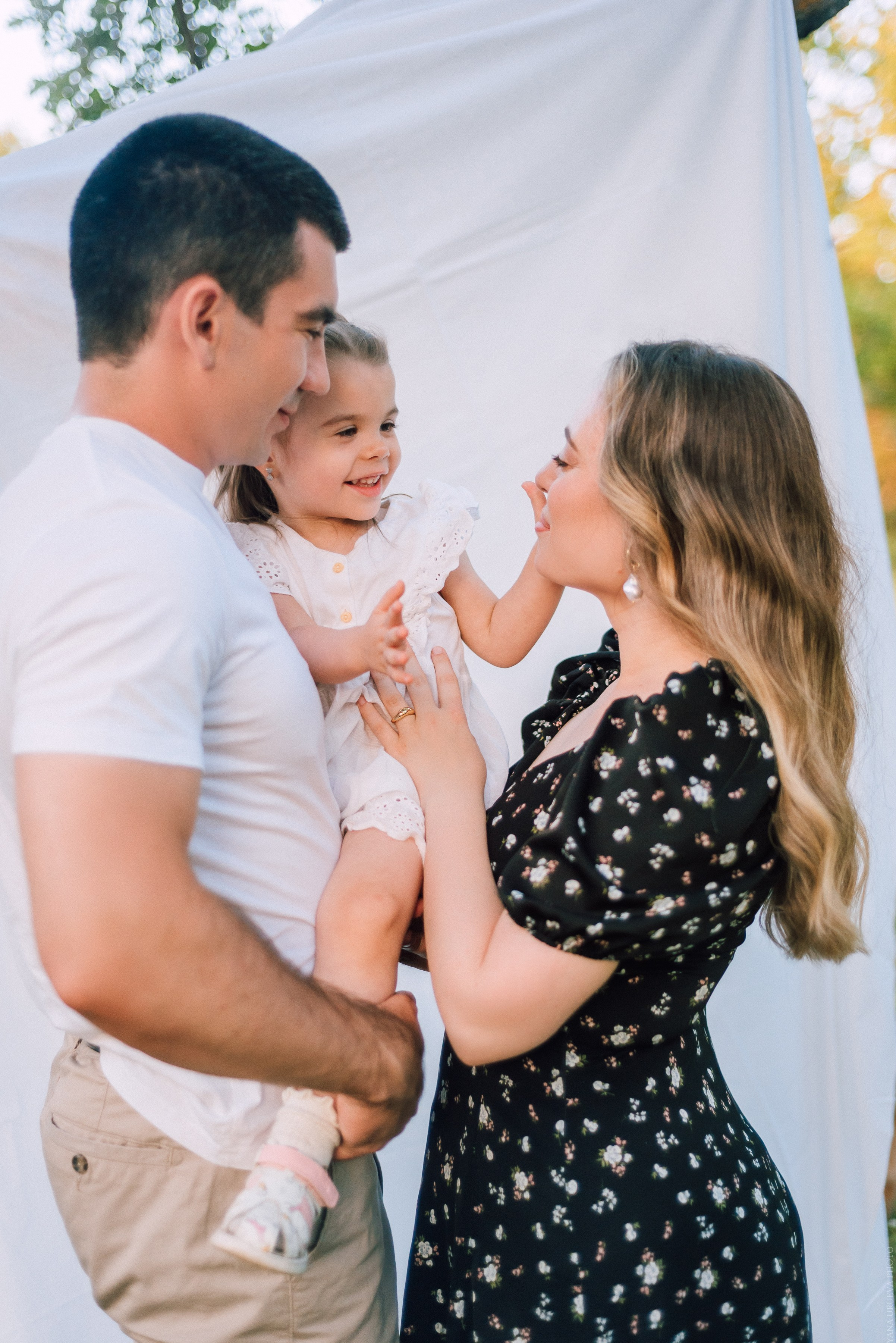 Вечерняя прогулка в лесу. Свадебный и контент- фотограф в Тольятти, Самаре, Москве Яна Уруева