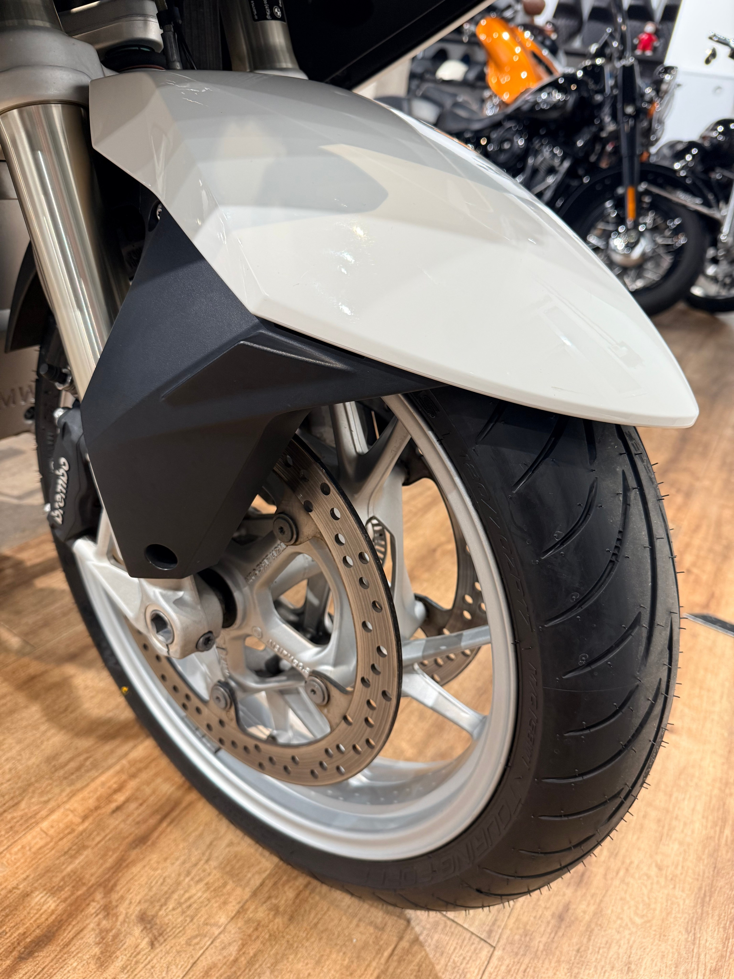 2015 BMW R1200RT Alpine White (VIN *WB10*5073). Hello Davidson, Москва. Только хорошие мотоциклы…