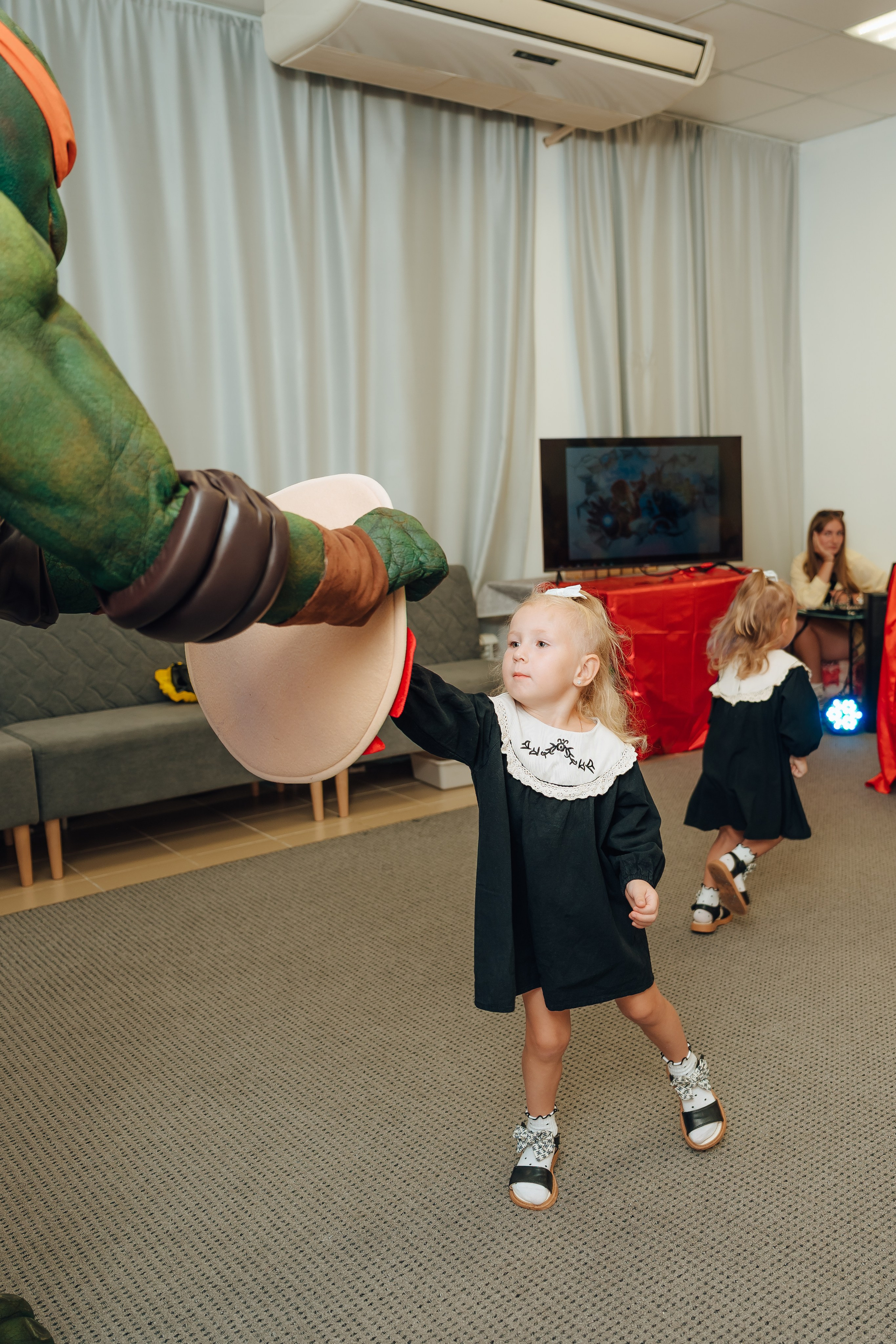 Праздник Льва в Мультифокс. Детский и семейный фотограф Катерина Мишина