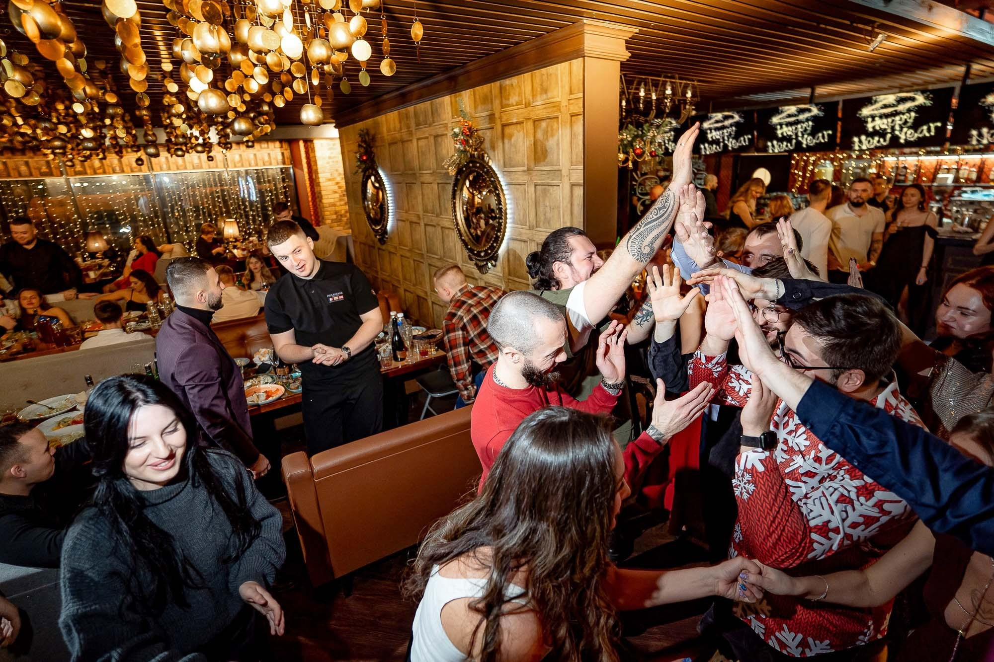 Новый год 2024 в Peoples. Сергей Кошкин. Репортажная и ивент-фотография в Сургуте