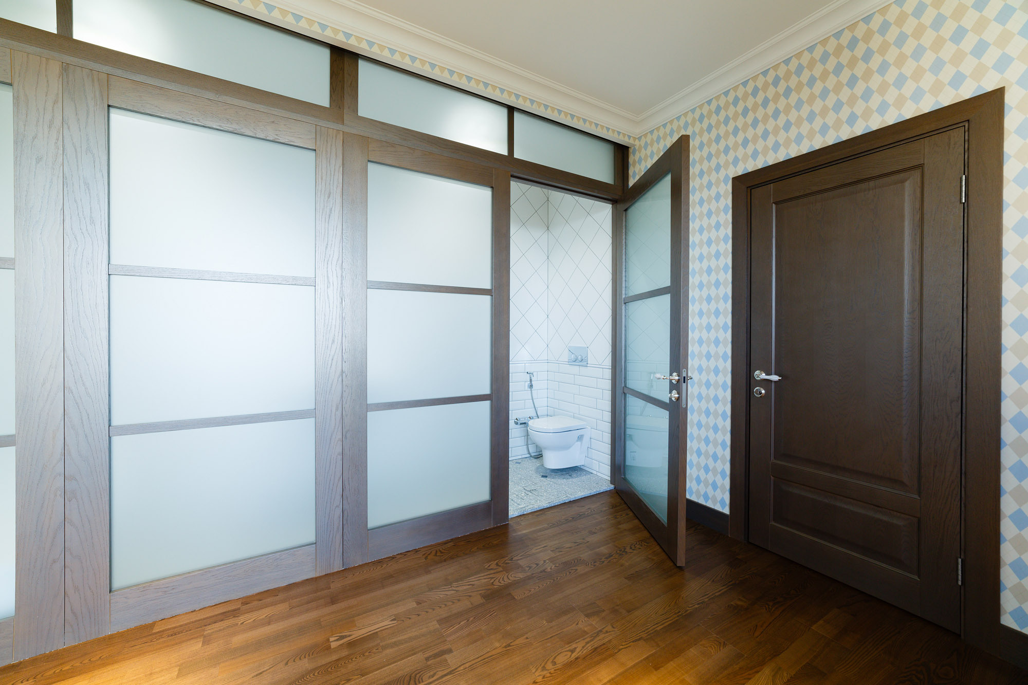 Фотосъемка интерьеров и архитектуры квартиры, дома, офиса или здания. Арт фотограф и видеограф в Алматы Роман Барелко