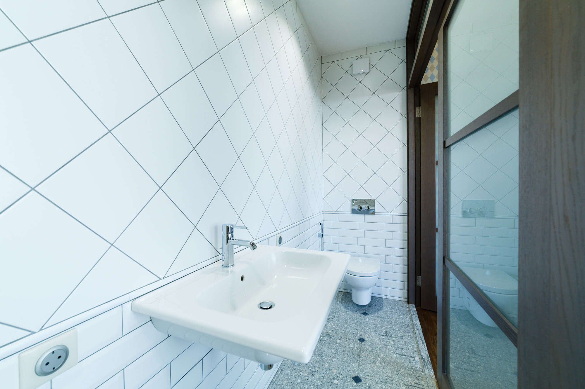 Фотосъемка интерьеров и архитектуры квартиры, дома, офиса или здания. Арт фотограф и видеограф в Алматы Роман Барелко