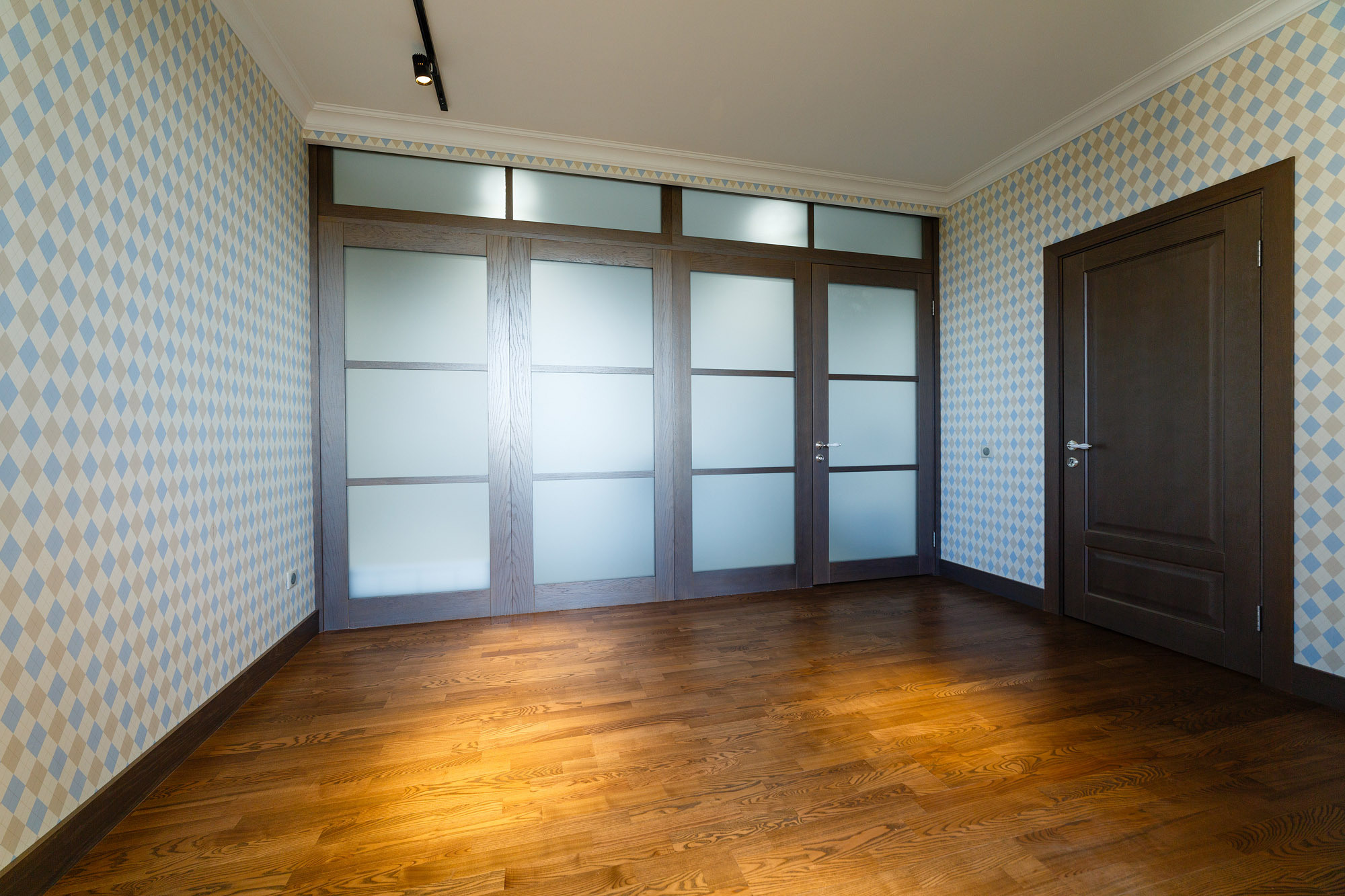 Фотосъемка интерьеров и архитектуры квартиры, дома, офиса или здания. Арт фотограф и видеограф в Алматы Роман Барелко