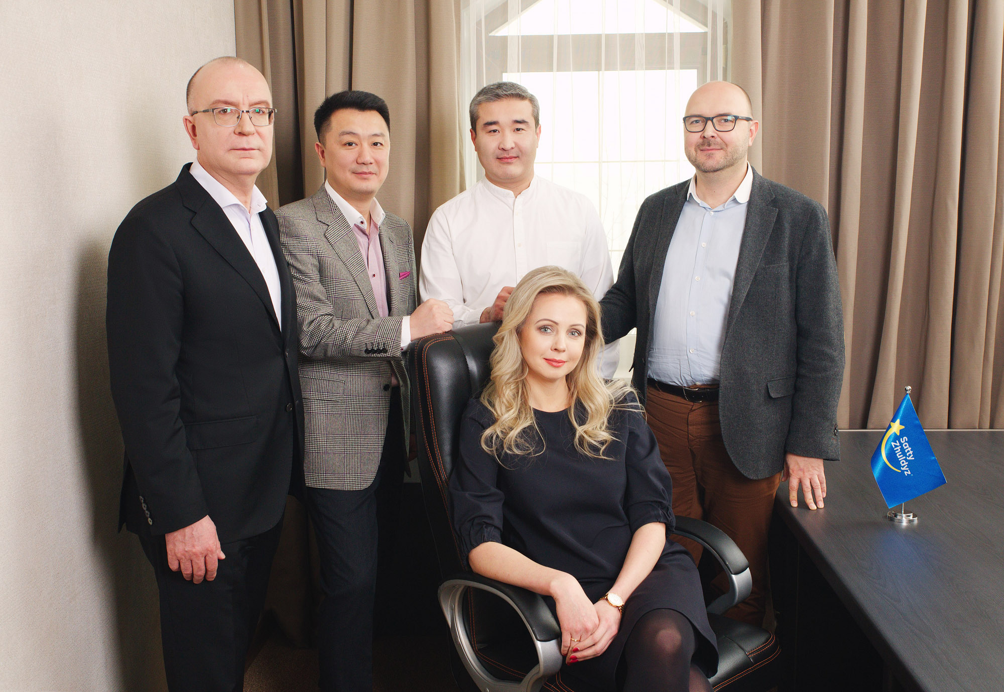 Фотосъемка делового или бизнес портрета в студии или на выезде. Арт фотограф и видеограф в Алматы Роман Барелко