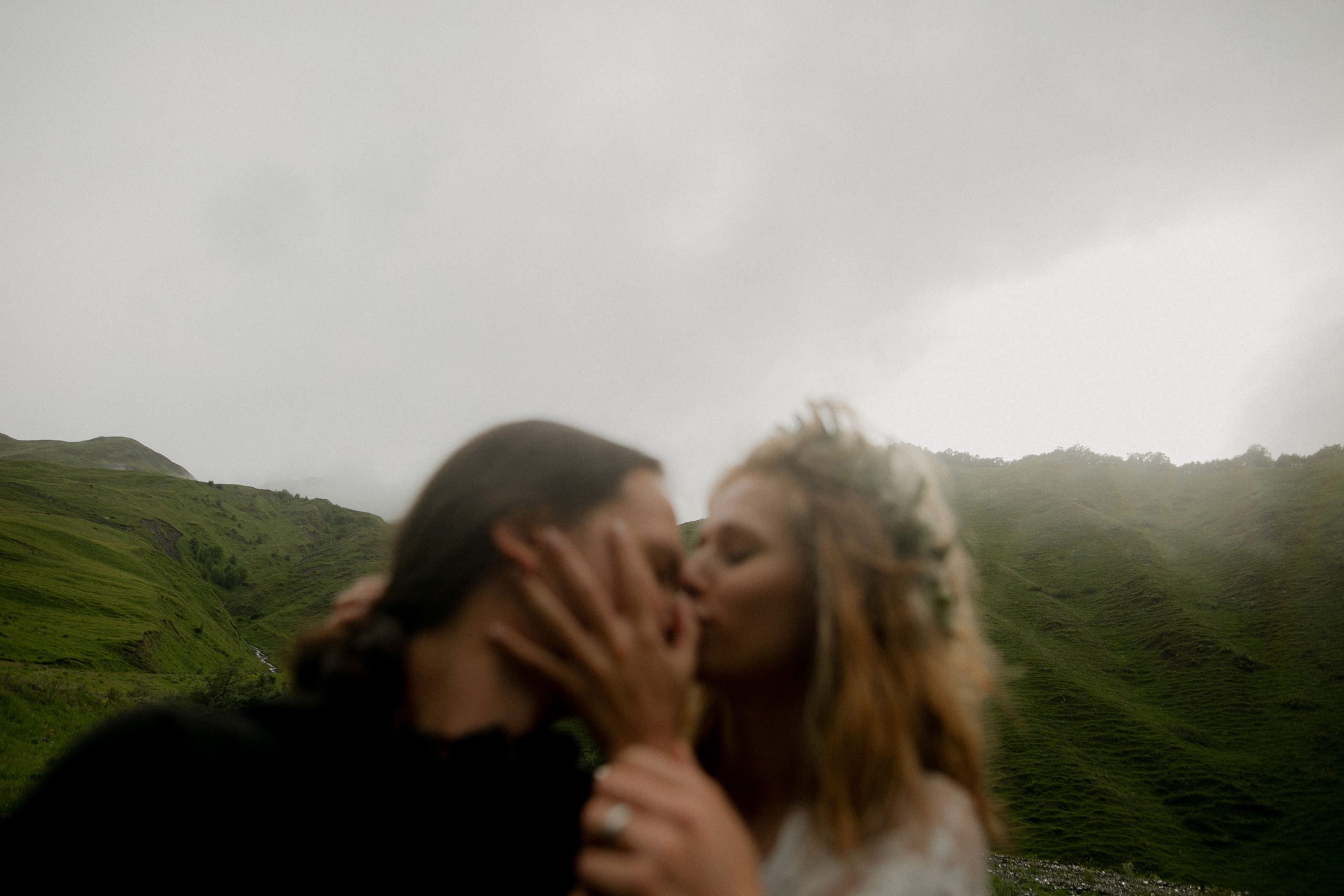 Nikita & Nastya. Wedding at Kazbeg. Свадебный фотограф Грузия Alex and Polly