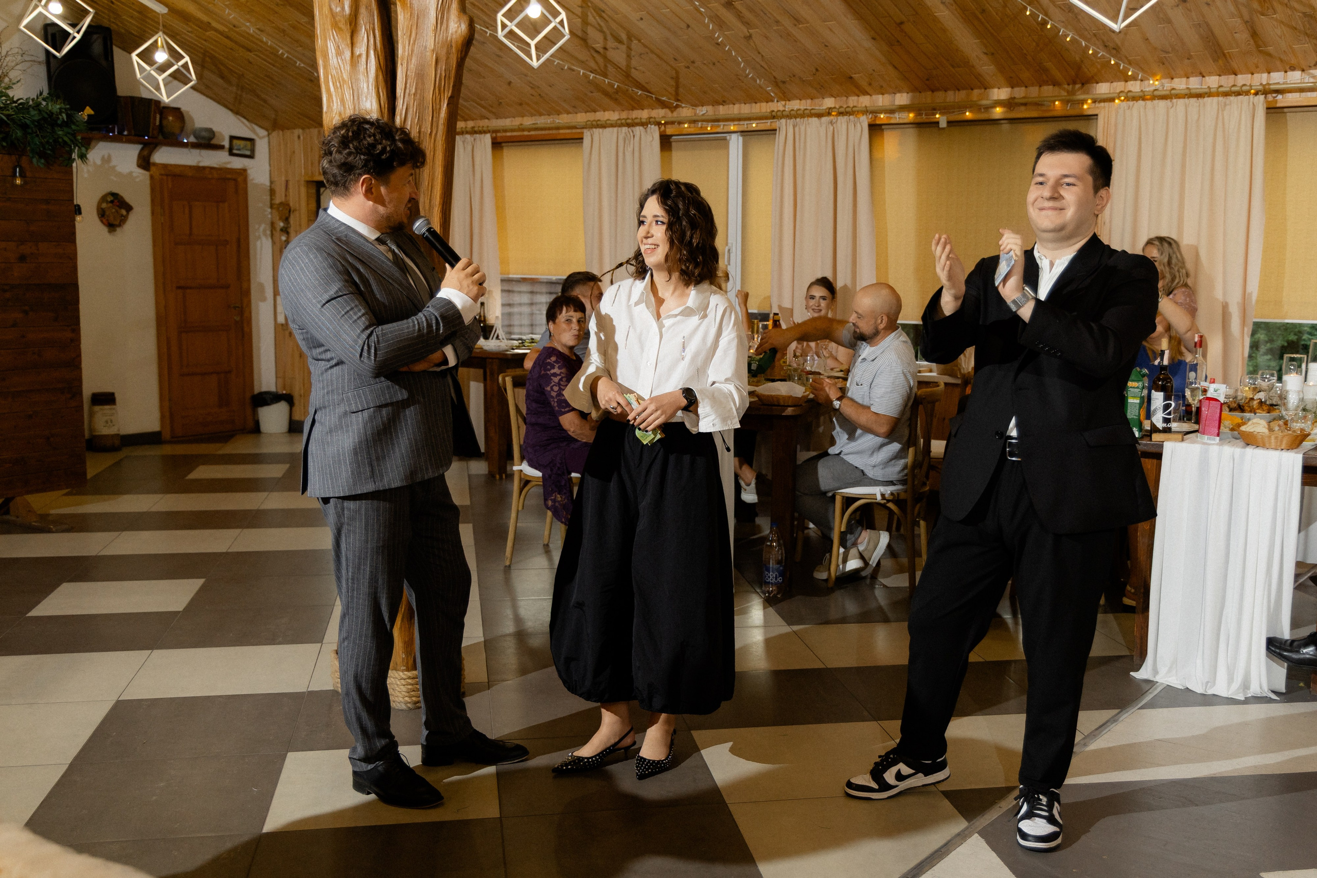 Свадебная фотосессия в агроусадьбе Лабодянка в Минске. Свадебный фотограф в Минске/Беларуси Сергей Спиридонов