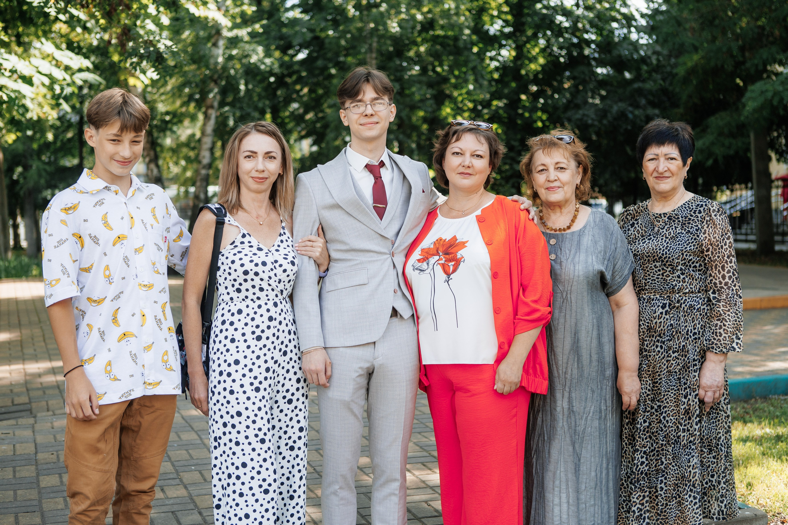 Выпускной Гимназия 12 2024 г. Свадебный и портретный Фотограф в Липецке Дмитрий Котюков