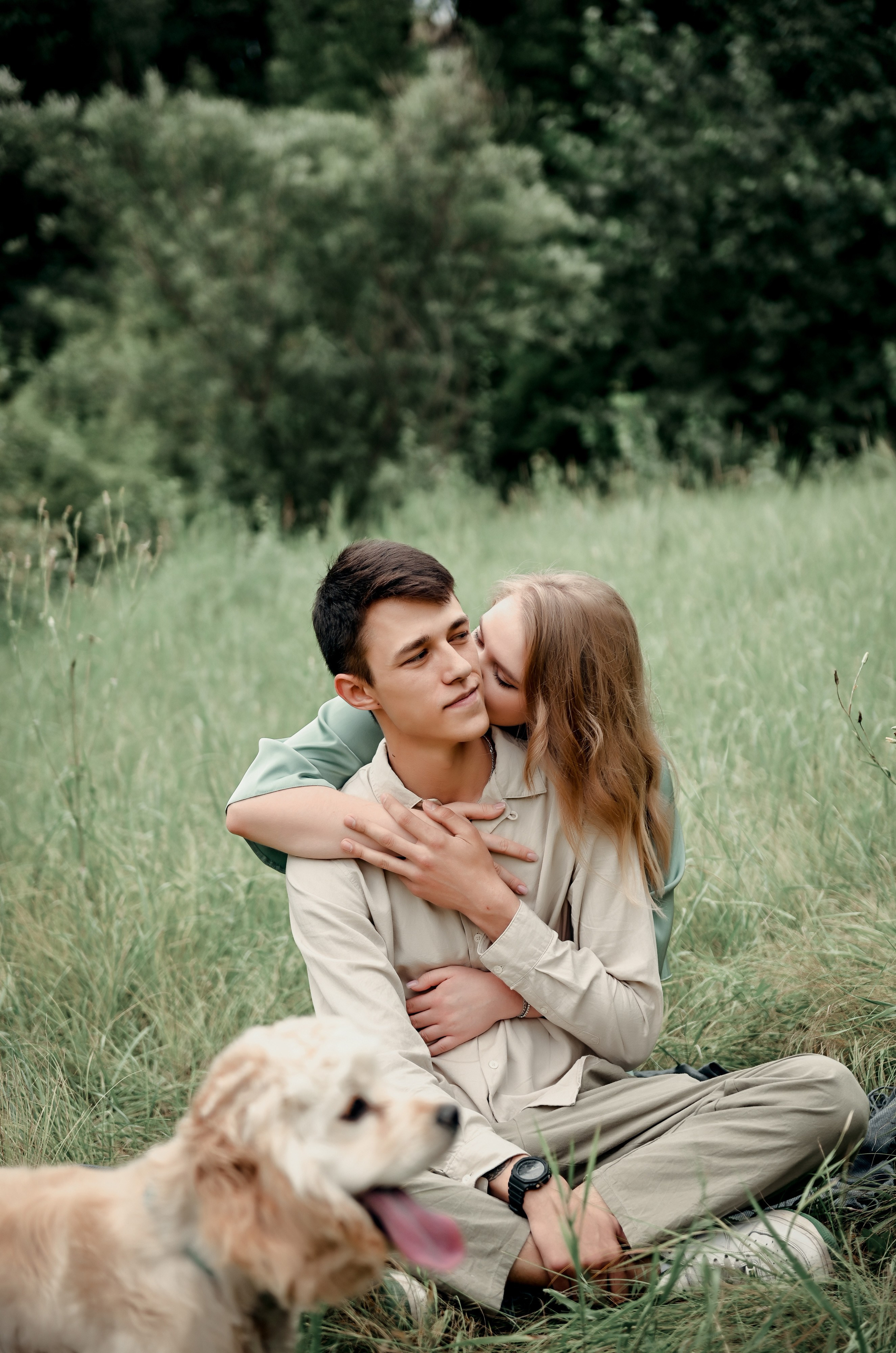 Love story прогулка вместе с песиком))). Свадебный, семейный, детский, контент фотограф в Омске Максим Ильин